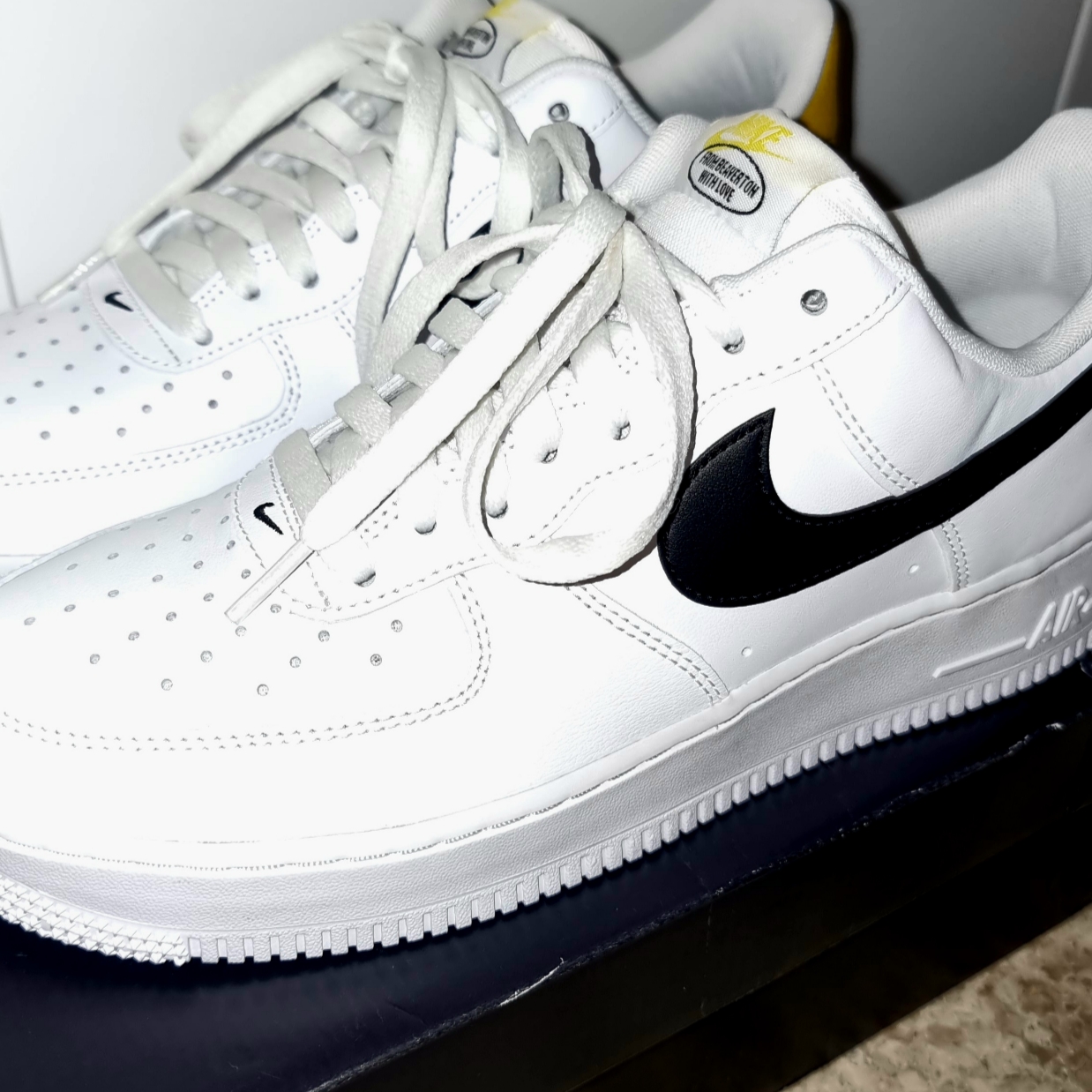 Nike Air Force 1 '07 LV8 2 Have a Nike Day 착용 스타일 - 2