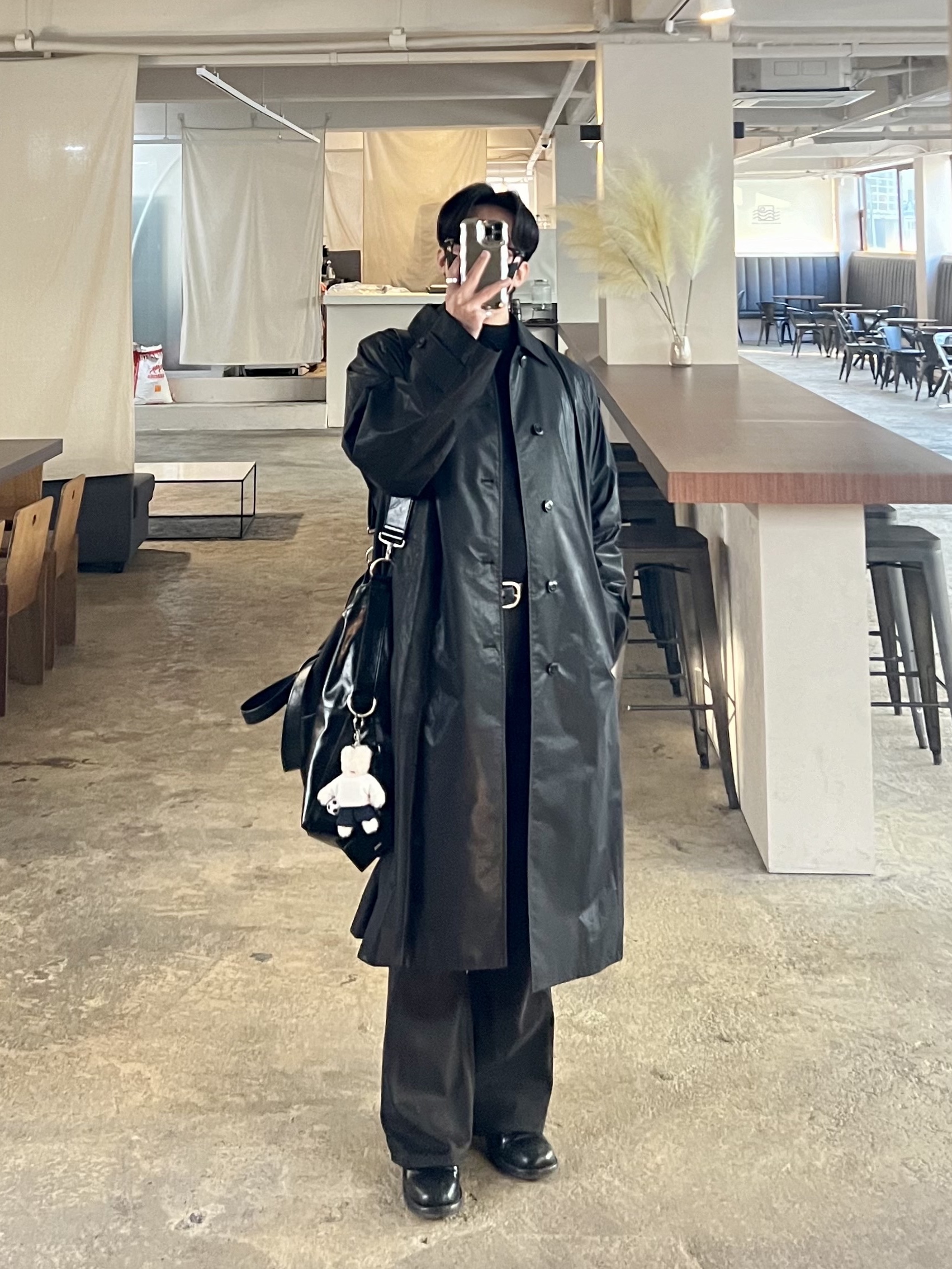 [예약 배송] NOS7 x Monamhee SON.hee Cream, Kinchi Grainy - 547 (a) Black 착용 스타일