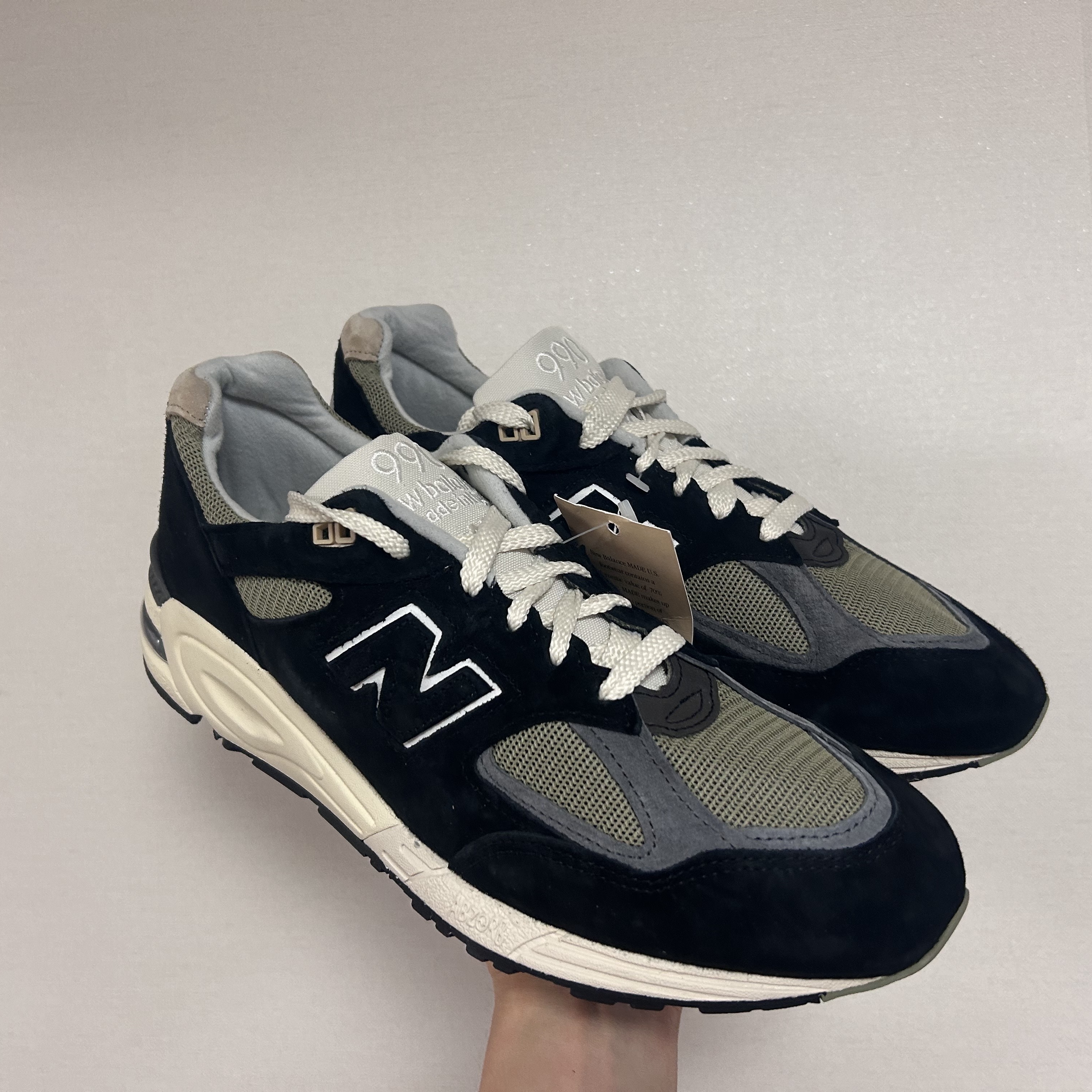 New Balance 990v2 Made in USA Black True camo 착용 스타일 - 2
