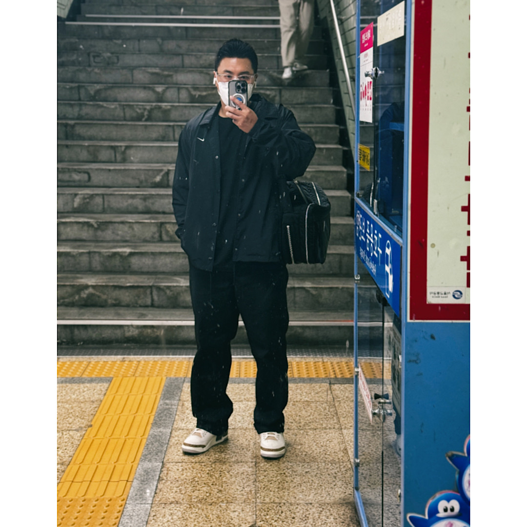 Jordan 3 Retro Orewood Brown, Porter Tanker Shoulder Bag Black 착용 스타일