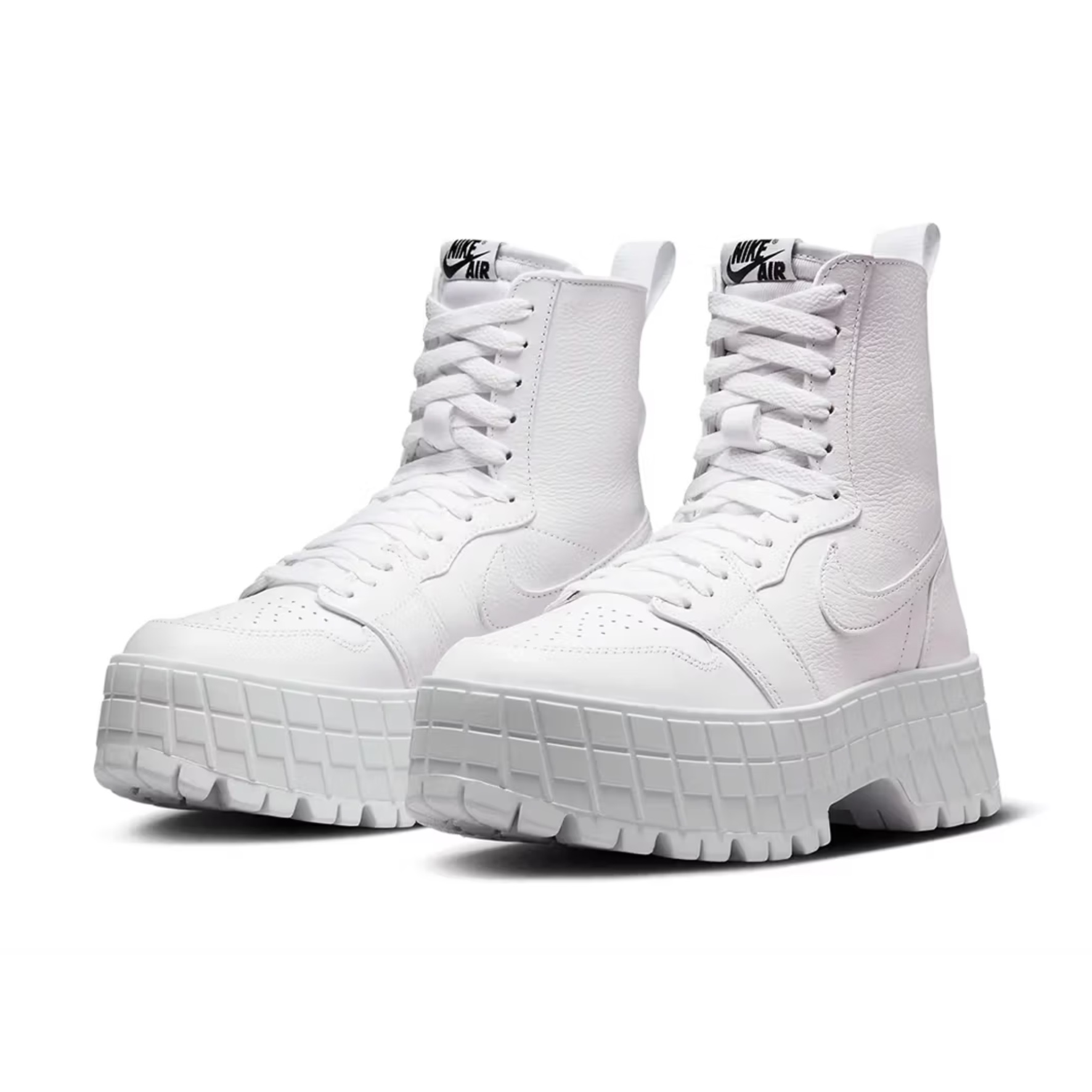 Nike Air Force 1 '07 Low White, (W) Jordan 1 Brooklyn Legend Medium Brown 착용 스타일 - 3