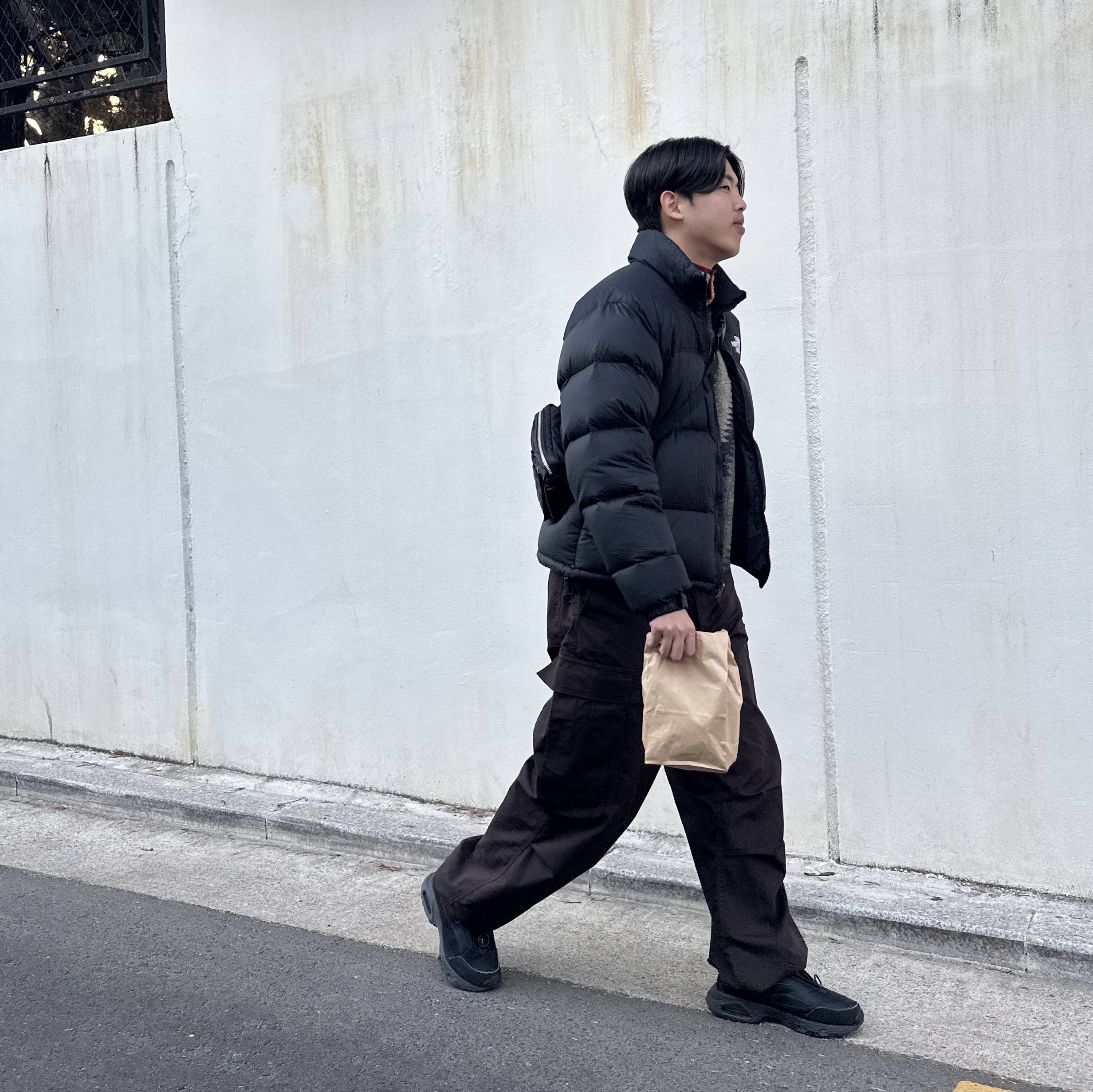 The North Face 1996 Retro Nuptse Down Jacket TNF Black, Kapital Damask Pattern Maria Fleece Zip Blouson Beige 착용 스타일 - 2