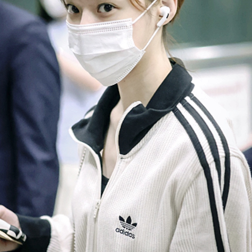 Adidas Adicolor Classic Waffle Beckenbauer Track Jacket Wonder White - US Sizing 착용 스타일