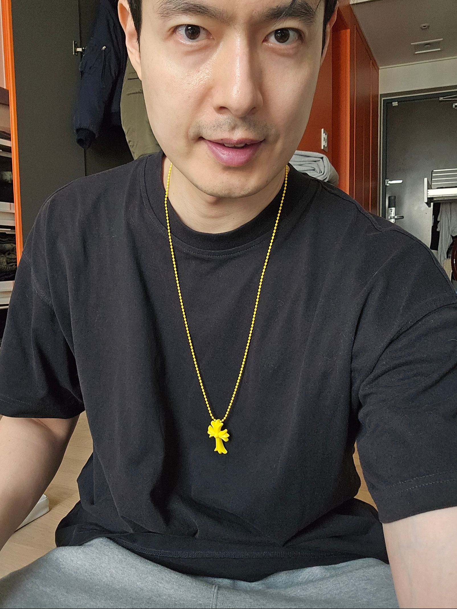 Chrome Hearts Silichrome CH Cross Pendant Yellow 2022/2023 착용 스타일