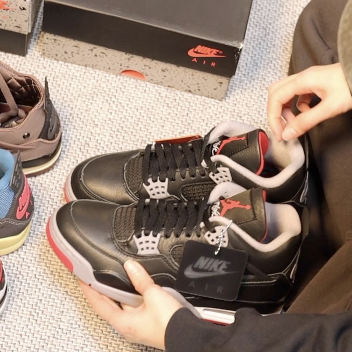 Jordan 4 Retro Bred Reimagined 착용 스타일 - 2
