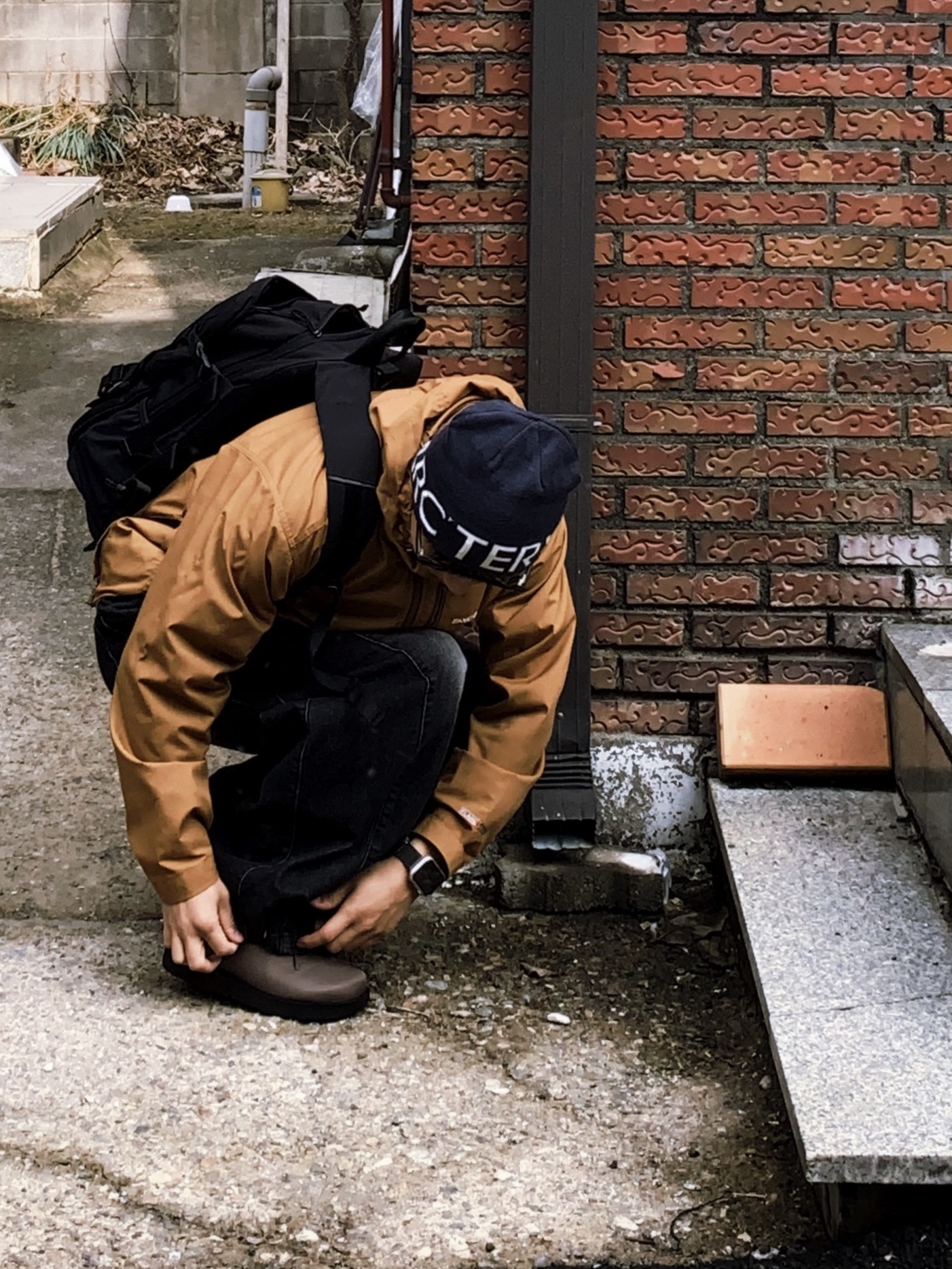 Arc'teryx Word Head Toque Black Sapphire 착용 스타일