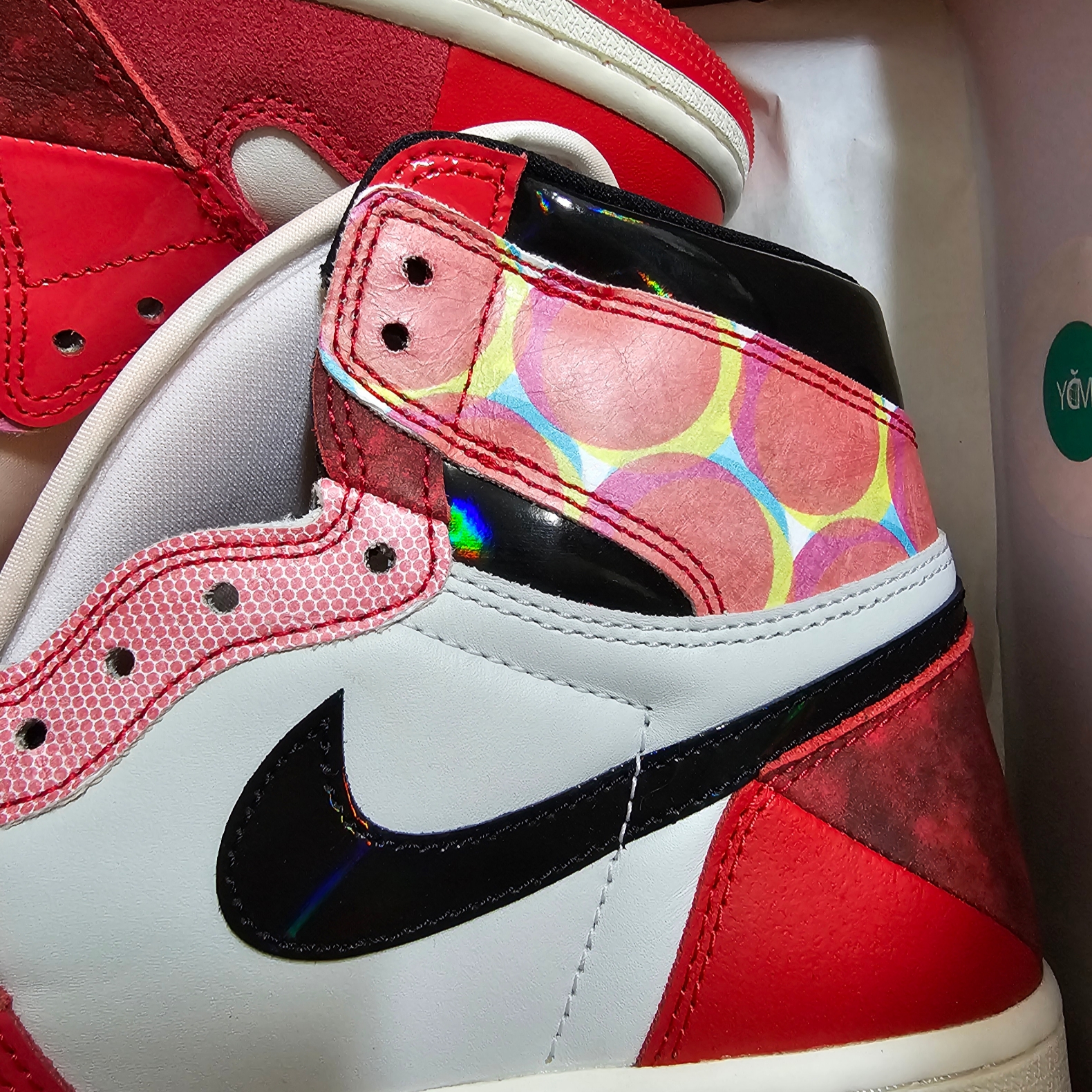 Jordan 1 Retro High Spider-Man Next Chapter 착용 스타일 - 2