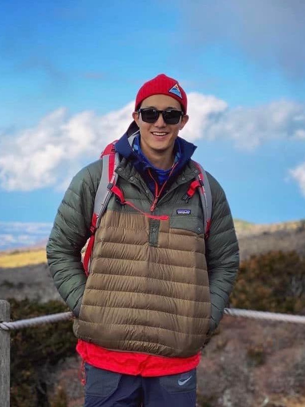 Patagonia Down Sweater Sedge Green, Patagonia Down Sweater Hoody Basin Green 착용 스타일 - 6