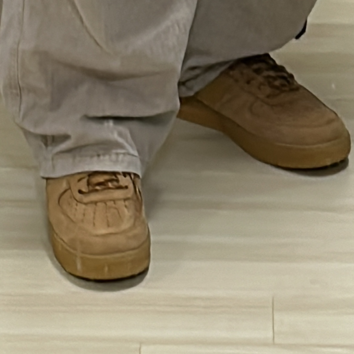 Nike Air Force 1 '07 WB Flax 착용 스타일