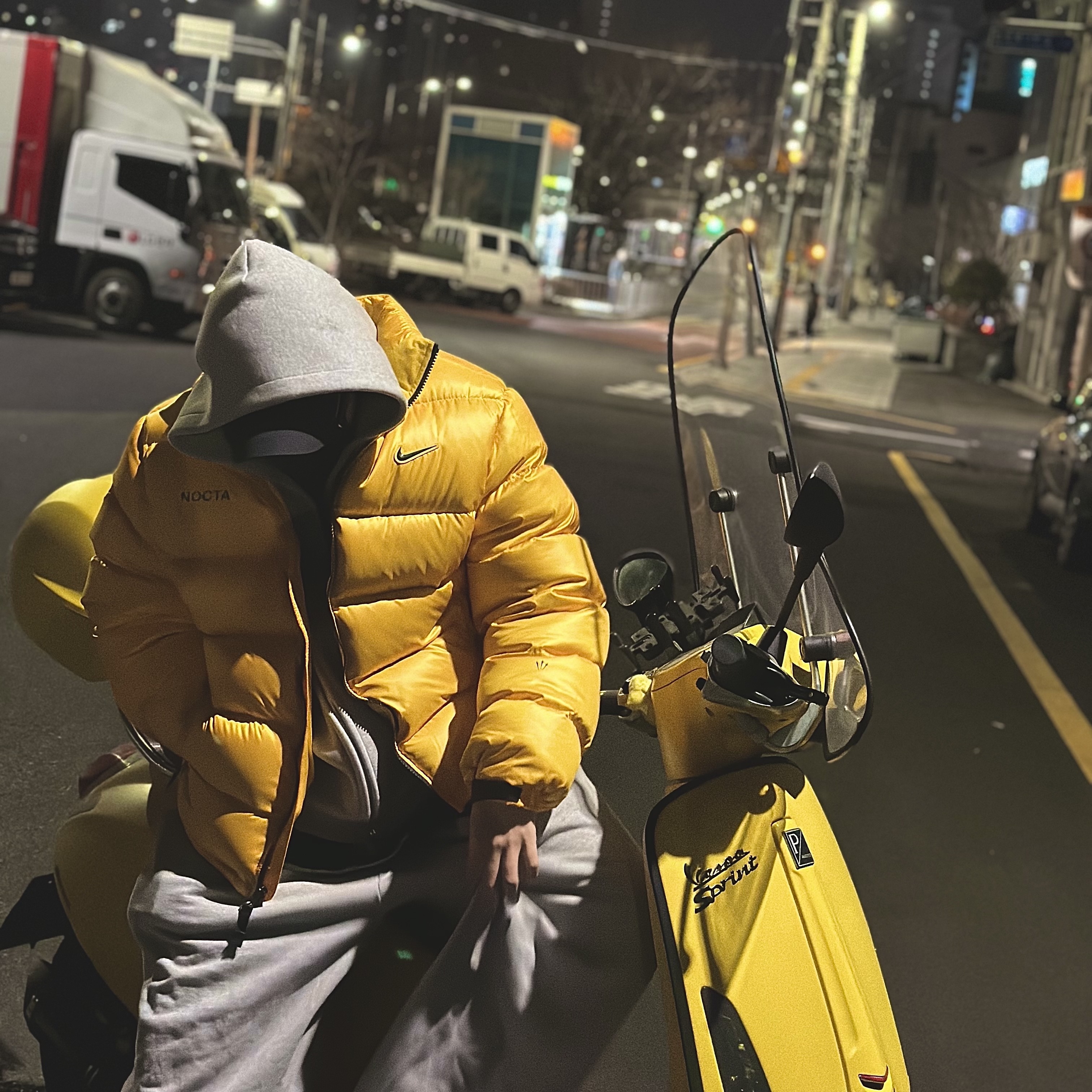 Nike x Drake Nocta Puffer Jacket University Gold - US/EU 착용 스타일 - 1