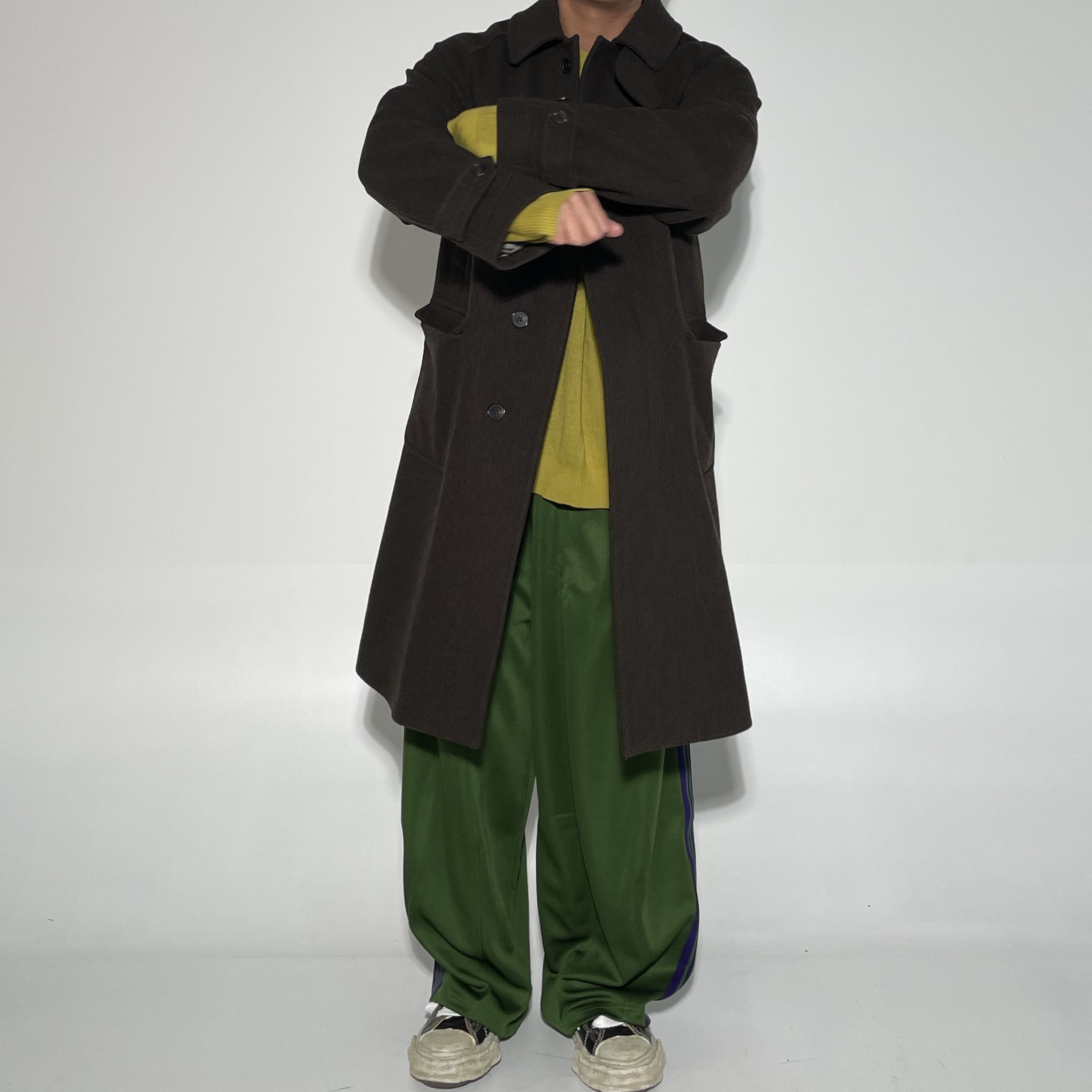 Needles H.D. Track Pants Poly Smooth Ivy Green, Needles x DC Shoes Track Pants Poly Ripstop Ivory 착용 스타일 - 2
