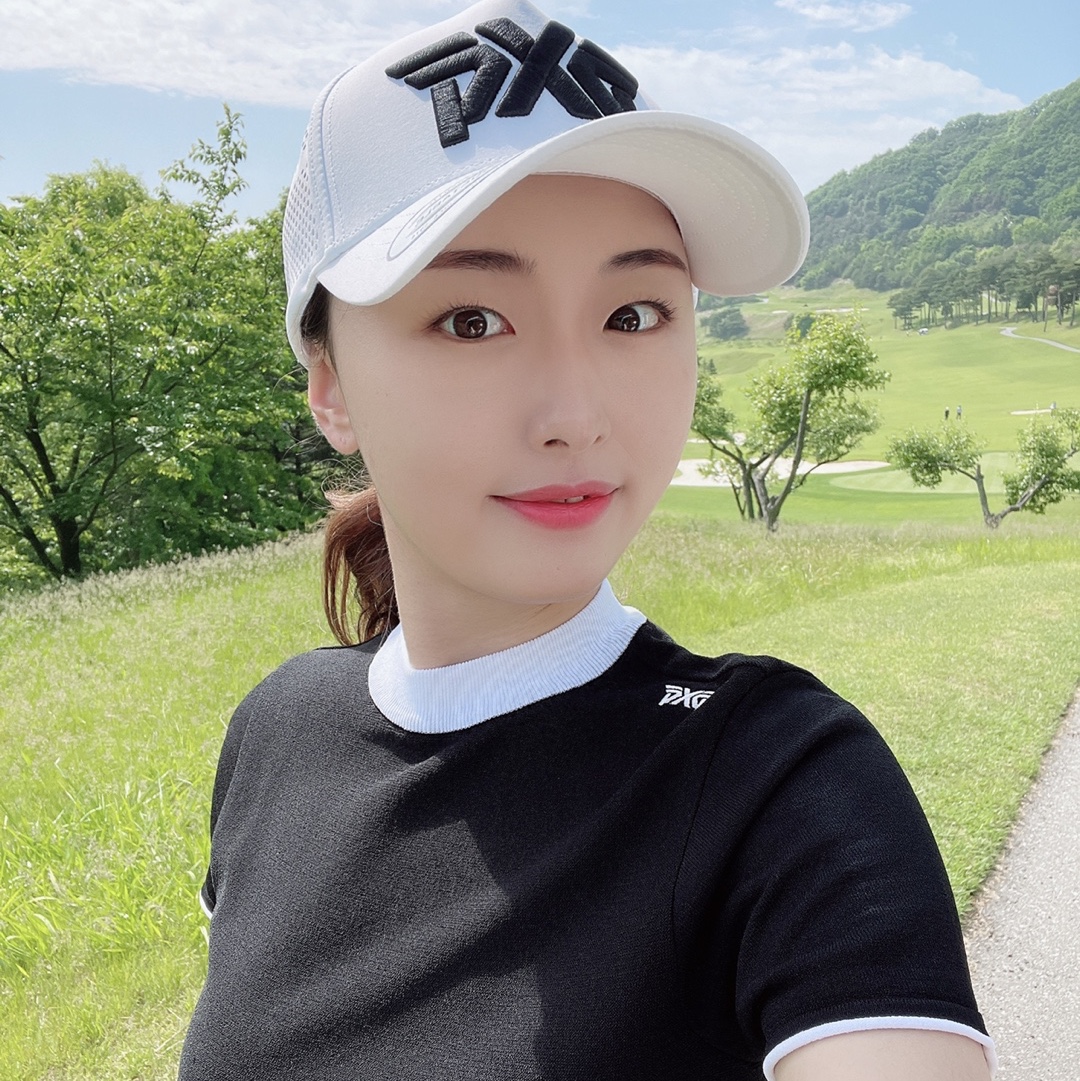 PXG Unstructured Low Crown Cap White, PXG Prolight 920 Adjustable Cap White 착용 스타일 - 2