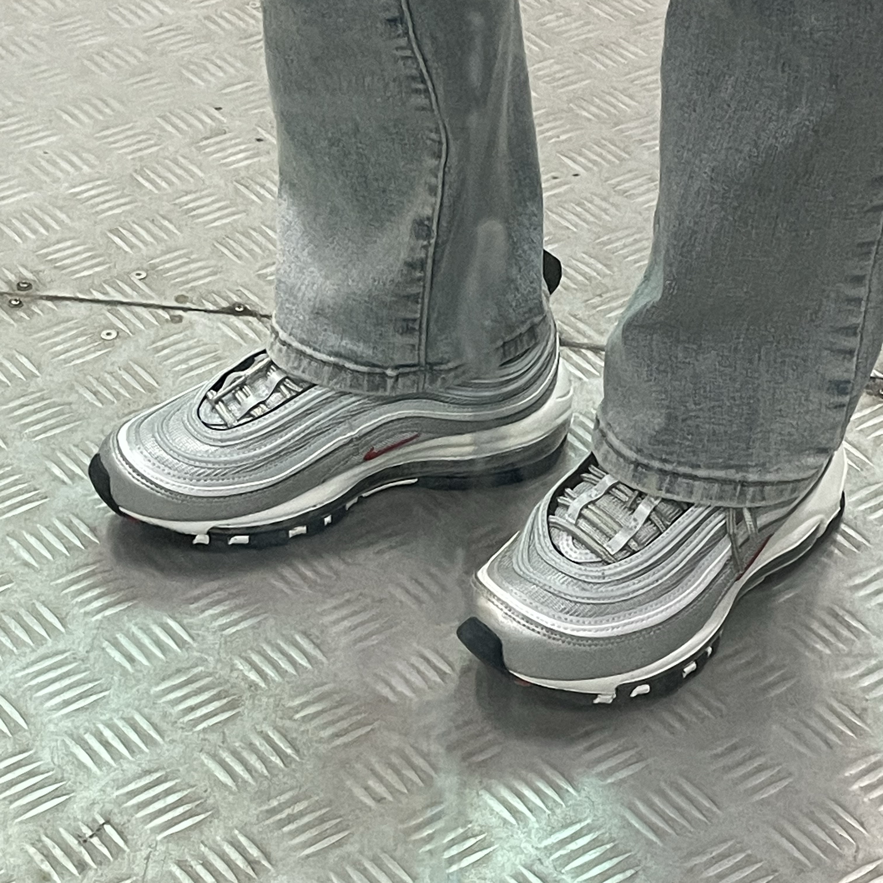 (W) Nike Air Max 97 OG Silver Bullet 2022 착용 스타일