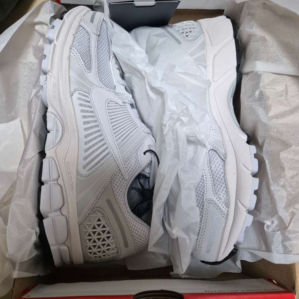 Nike Zoom Vomero 5 SP Vast Grey 2023 착용 스타일