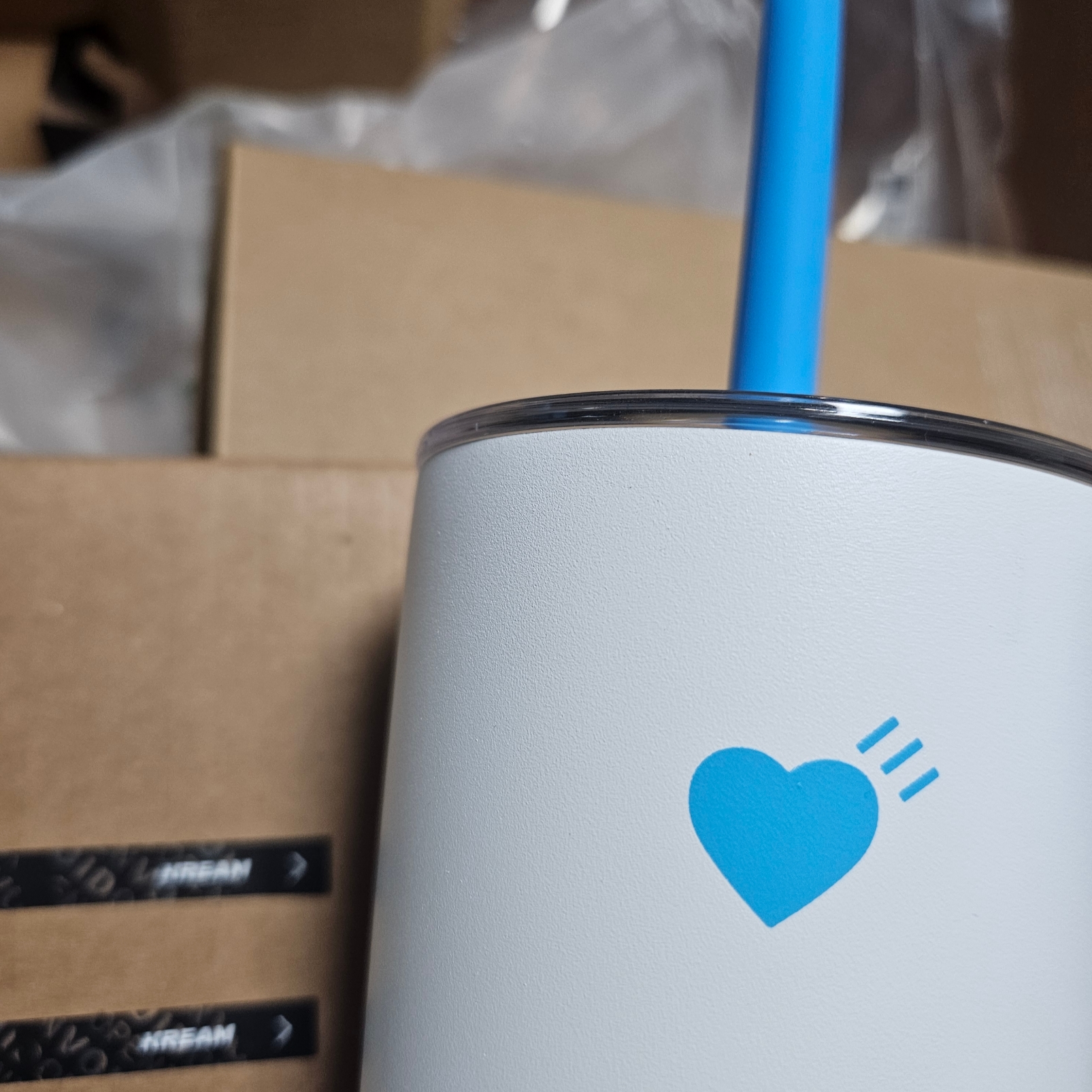 Human Made x Blue Bottle Coffee Commuter Cup White 착용 스타일