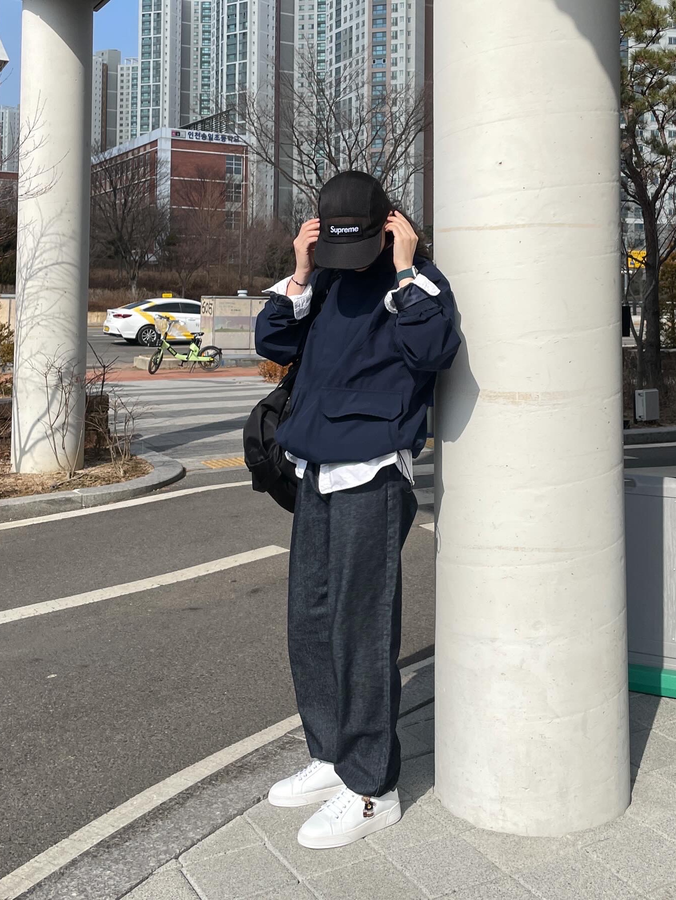 Supreme Mesh Cordura Camp Cap Black - 23SS 착용 스타일 - 1