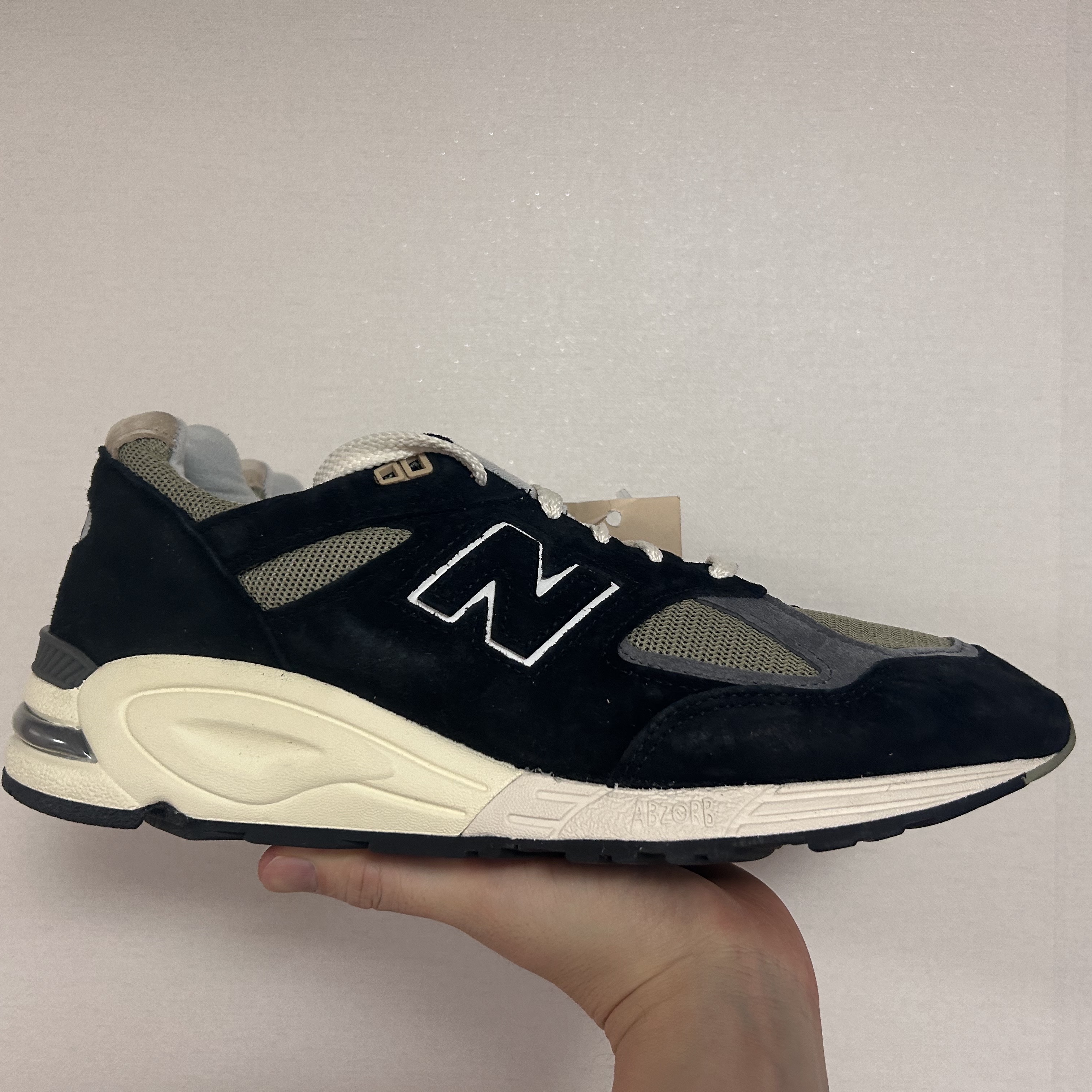 New Balance 990v2 Made in USA Black True camo 착용 스타일 - 1
