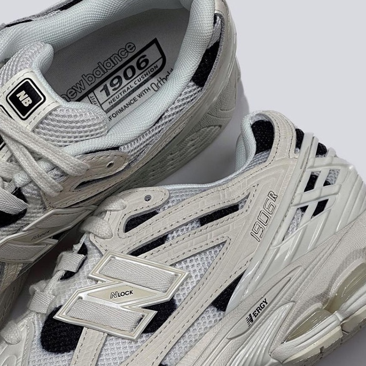 New Balance 1906R Silver Green, New Balance 1906R Black Silver Metallic 착용 스타일 - 4
