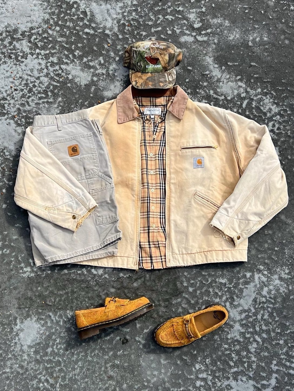 Carhartt WIP Organic Cotton Dearborn Canvas OG Detroit Jacket Dusty Hamilton Brown Aged Canvas - Winter, Carhartt WIP Dearborn Canvas (unlined) Vest Black - Spring 착용 스타일 - 2