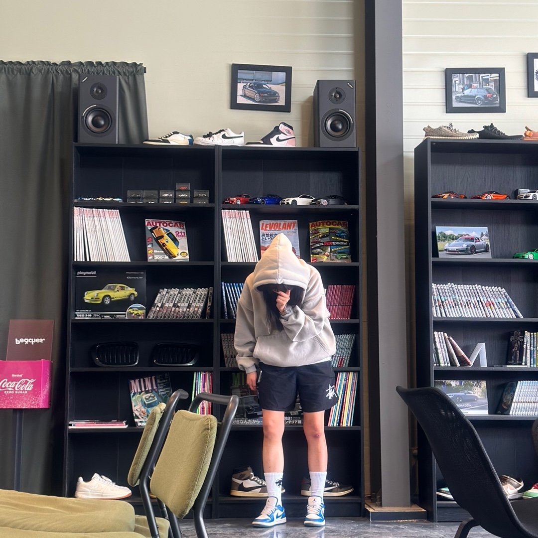 Stussy Big Basic Water Shorts Black, Stussy Surfman Crew Socks White 착용 스타일