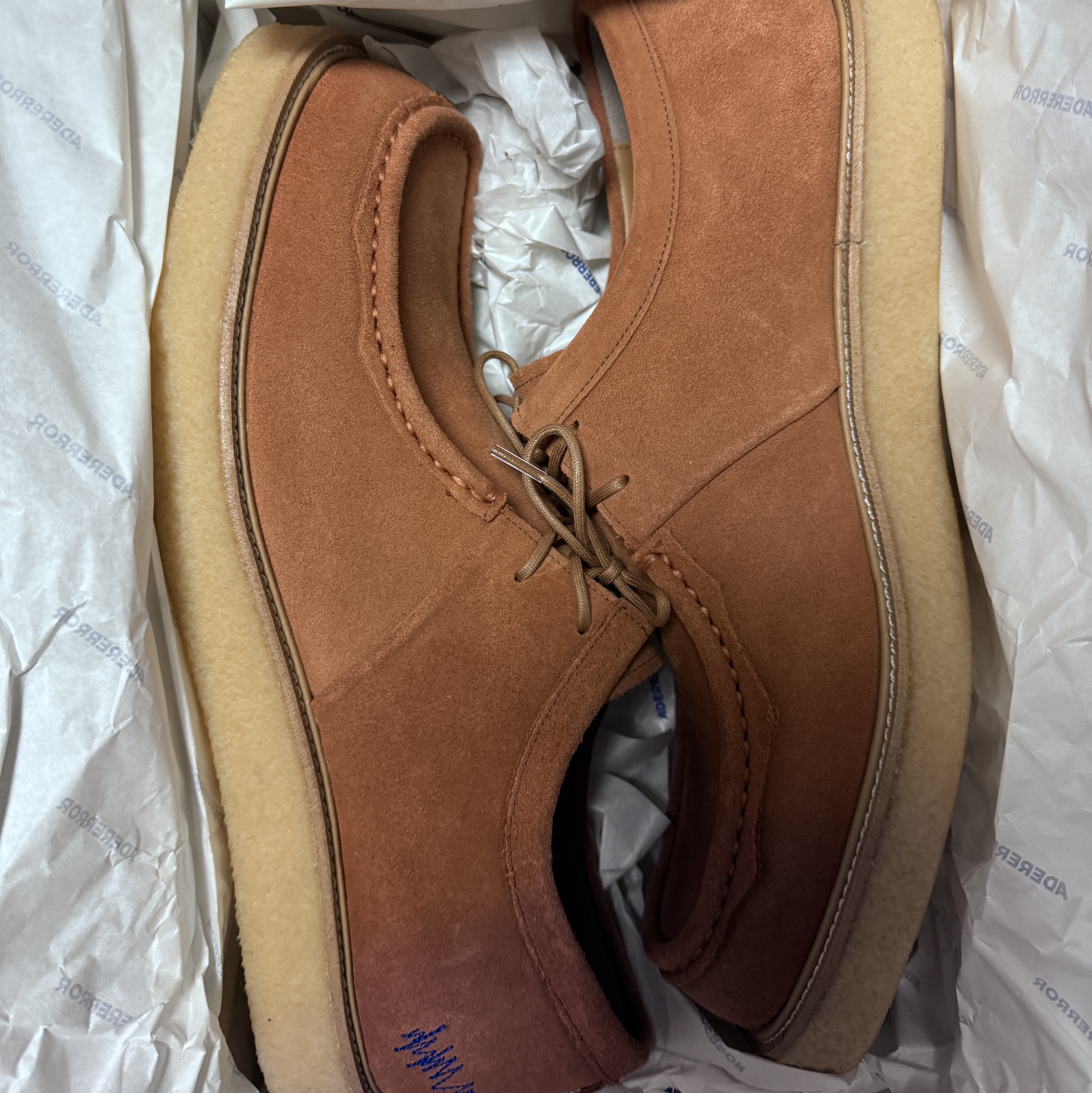 Ader Error Nubuck Brown 착용 스타일