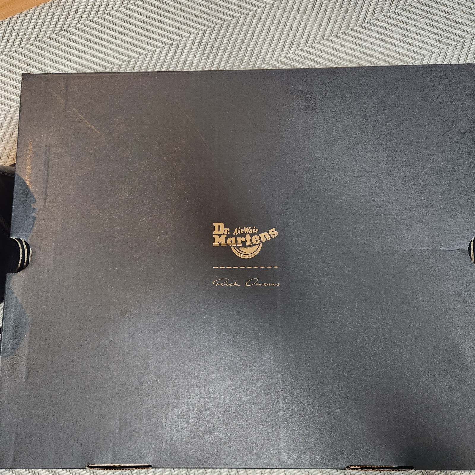 Dr. Martens x Rick Owens 1460 DMXL Megalace Black 착용 스타일 - 1