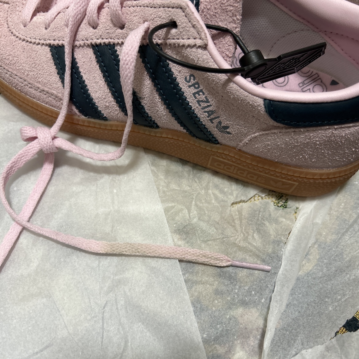 (W) Adidas Spezial Handball Clear Pink 착용 스타일