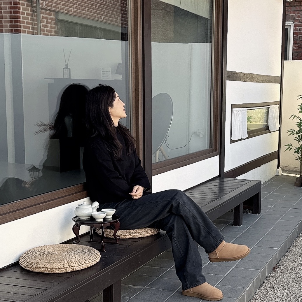 (W) UGG Classic Mini II Boots Chestnut 착용 스타일