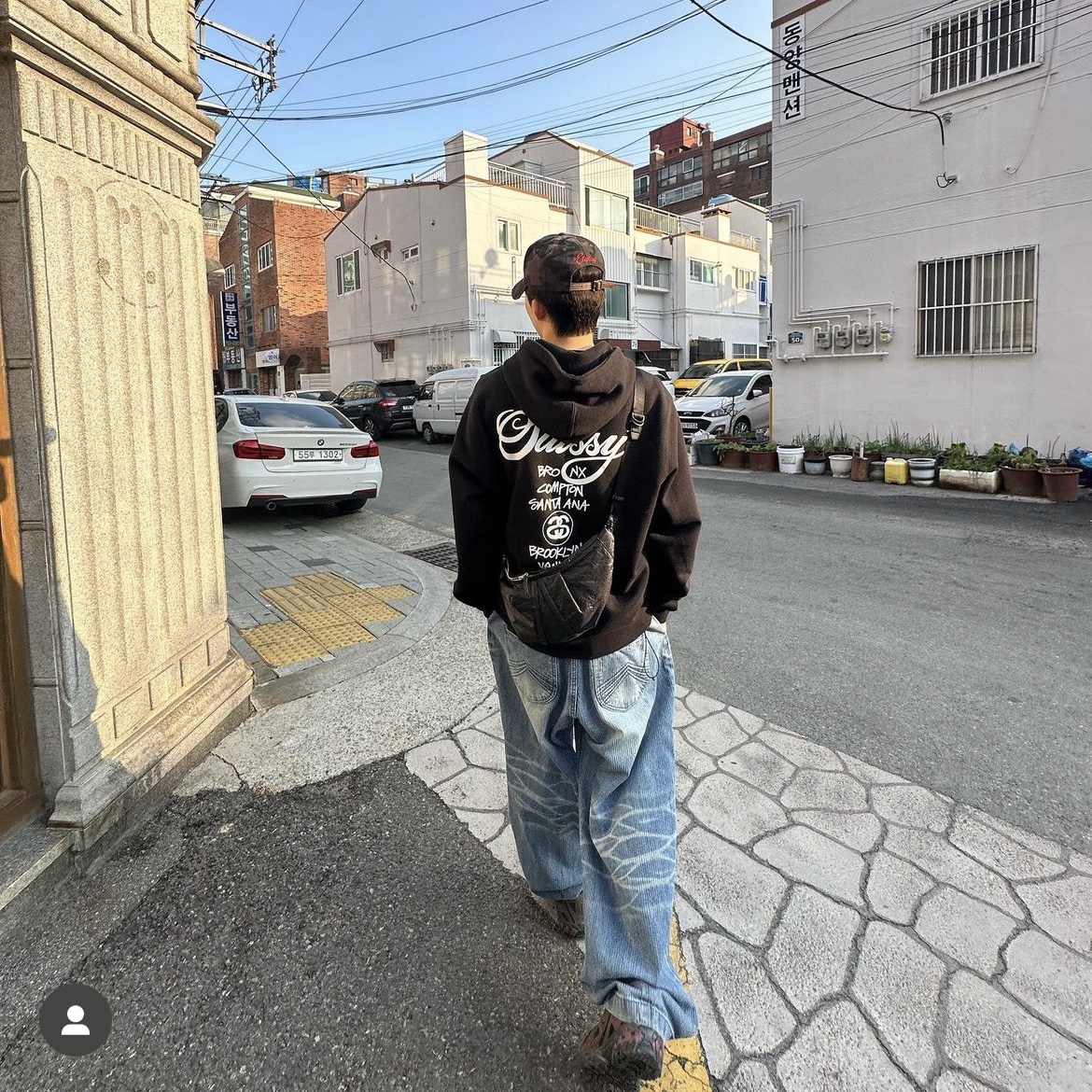 Stussy World Tour Hoodie Black 2023, Polyteru Calf Bag Black Lambskin 착용 스타일
