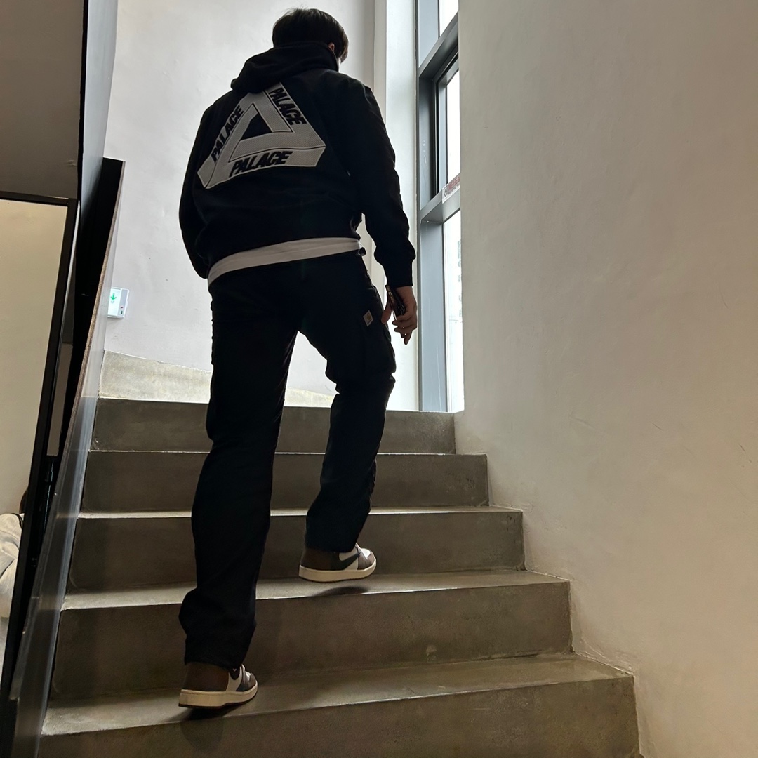 Palace Tri-Mesh Hood Black - 22SS, Jordan 1 x Travis Scott Retro High OG SP Mocha 착용 스타일