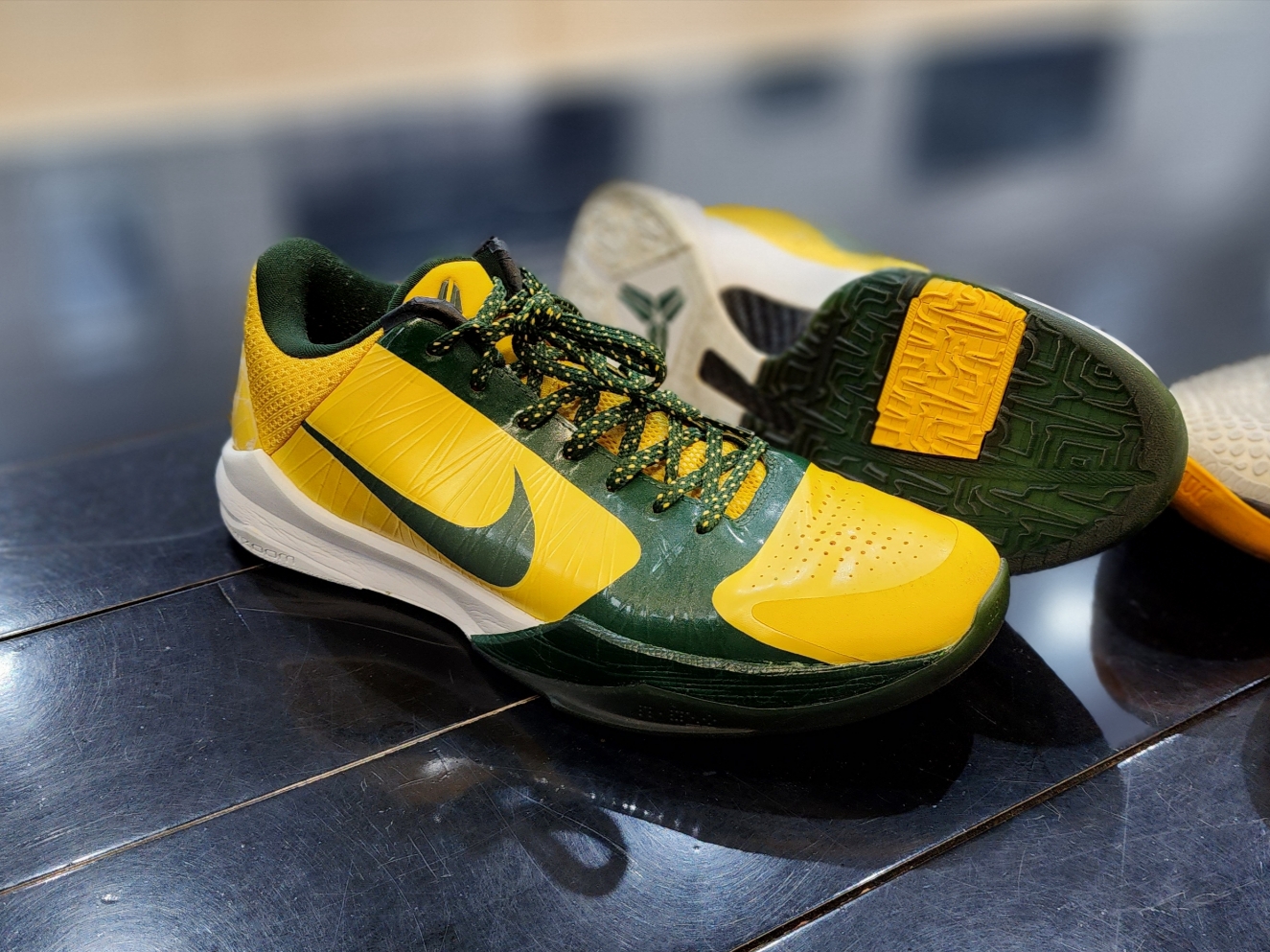 Nike Zoom Kobe 5 Rice Away 착용 스타일