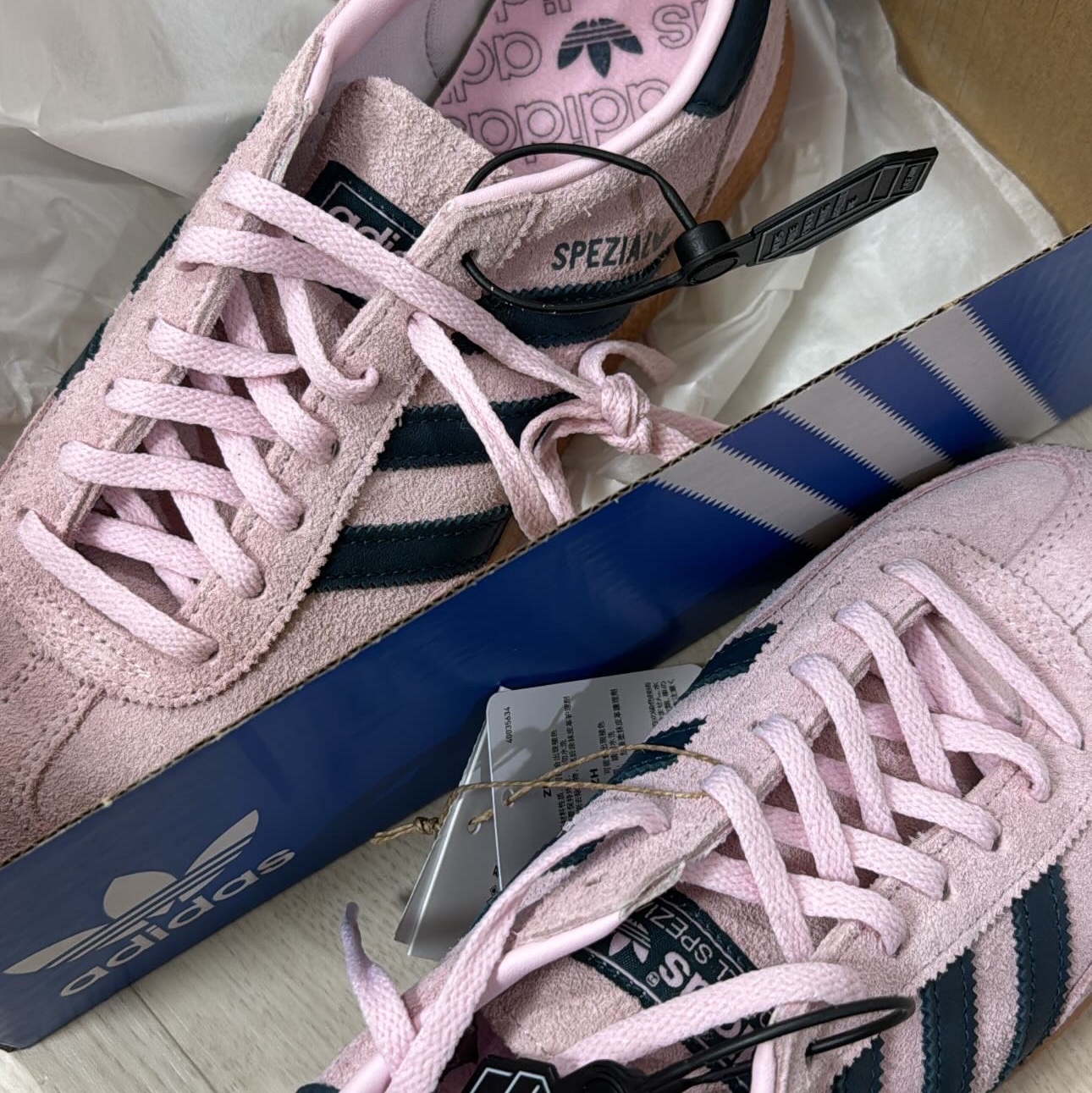 (W) Adidas Spezial Handball Clear Pink 착용 스타일
