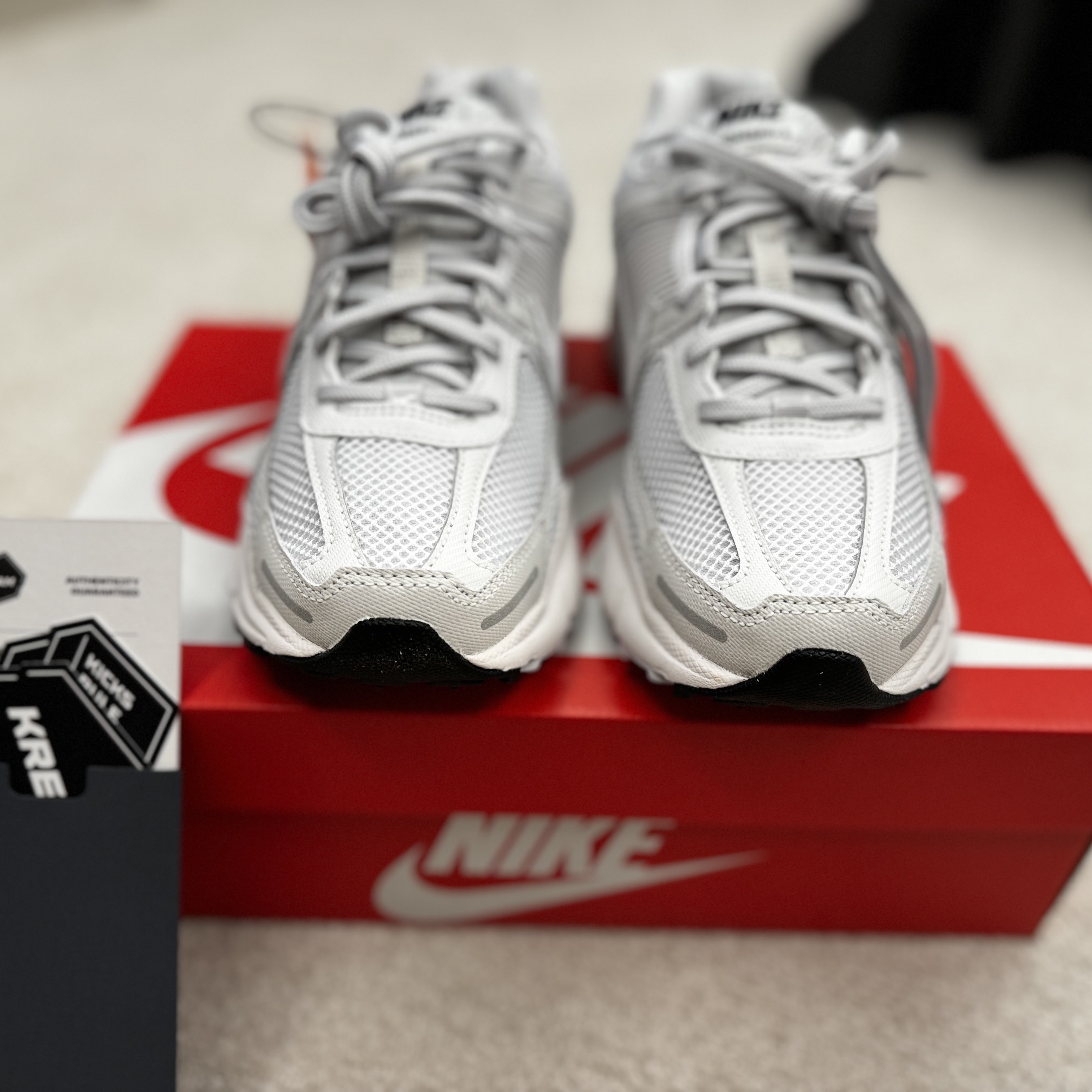 Nike Zoom Vomero 5 SP Vast Grey 2023 착용 스타일 - 2