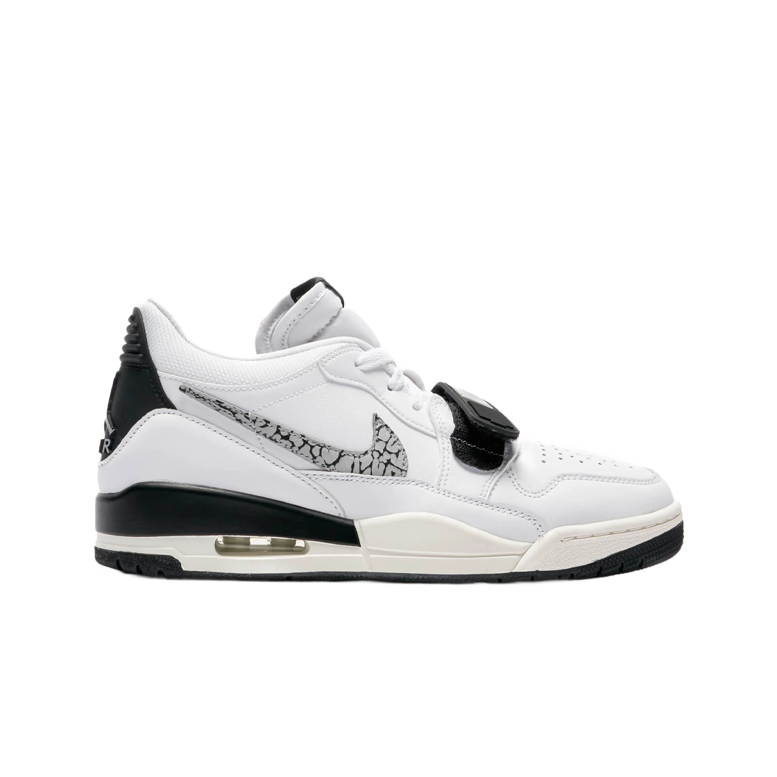 조던 레거시 312 로우 화이트 블랙(Jordan Legacy 312 Low White Black)