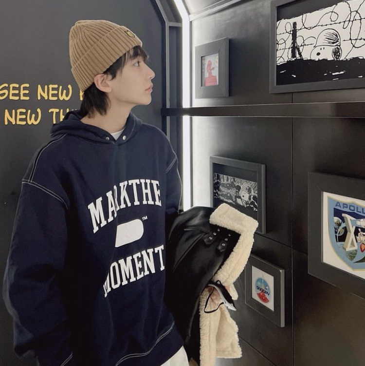 Maison Kitsune Bold Fox Head Patch Ribbed Beanie Golden Brown 착용 스타일