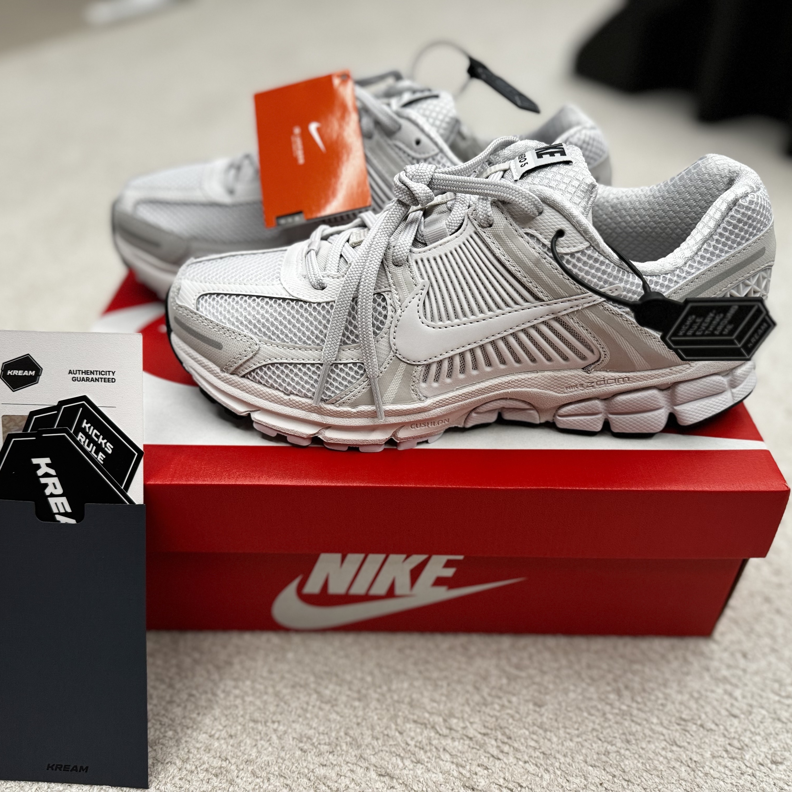 Nike Zoom Vomero 5 SP Vast Grey 2023 착용 스타일 - 3