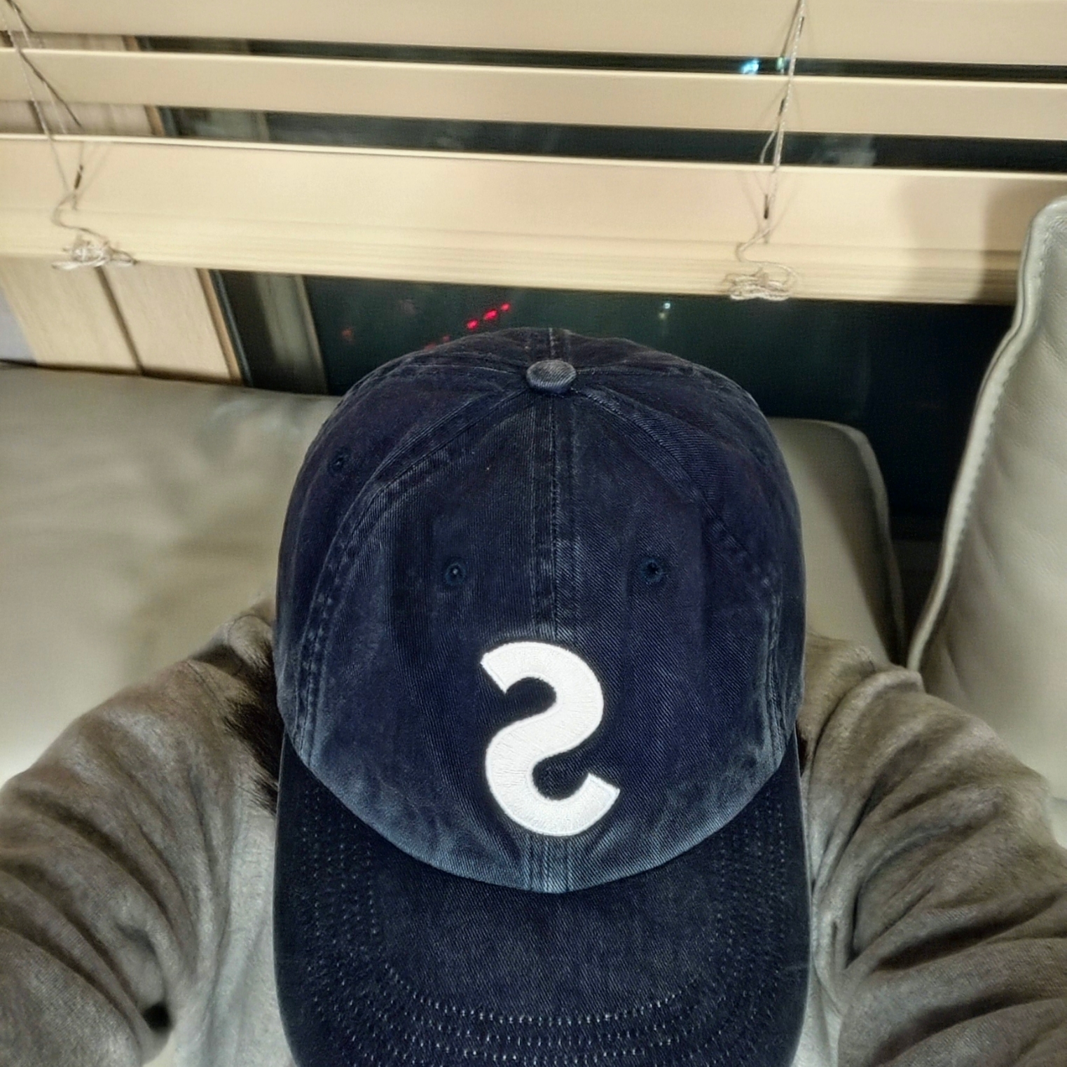 Supreme Pigment Print S Logo 6-Panel Navy - 23FW 착용 스타일