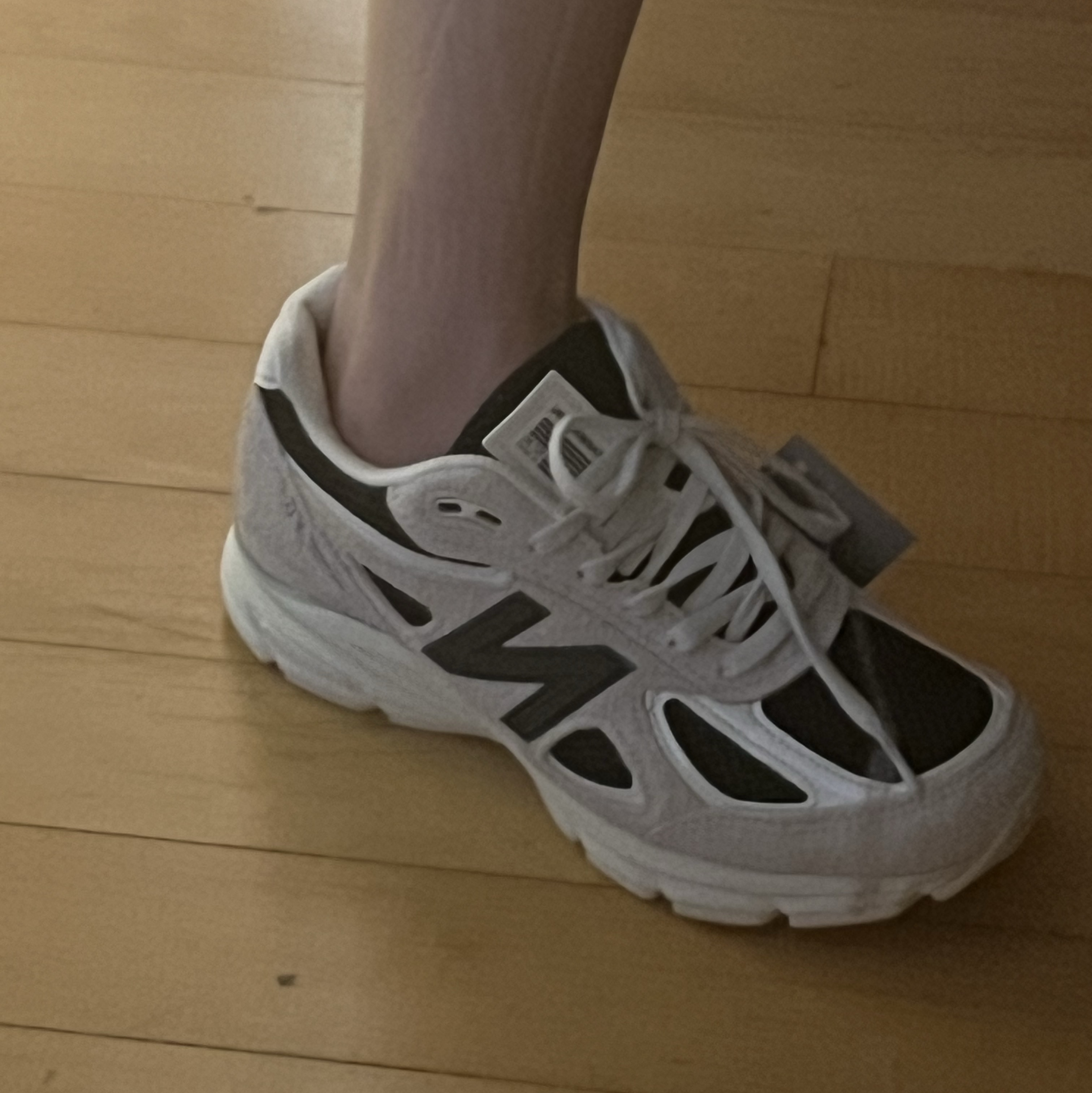 New Balance x Joe Freshgoods 990v4 Made in USA White Black 착용 스타일