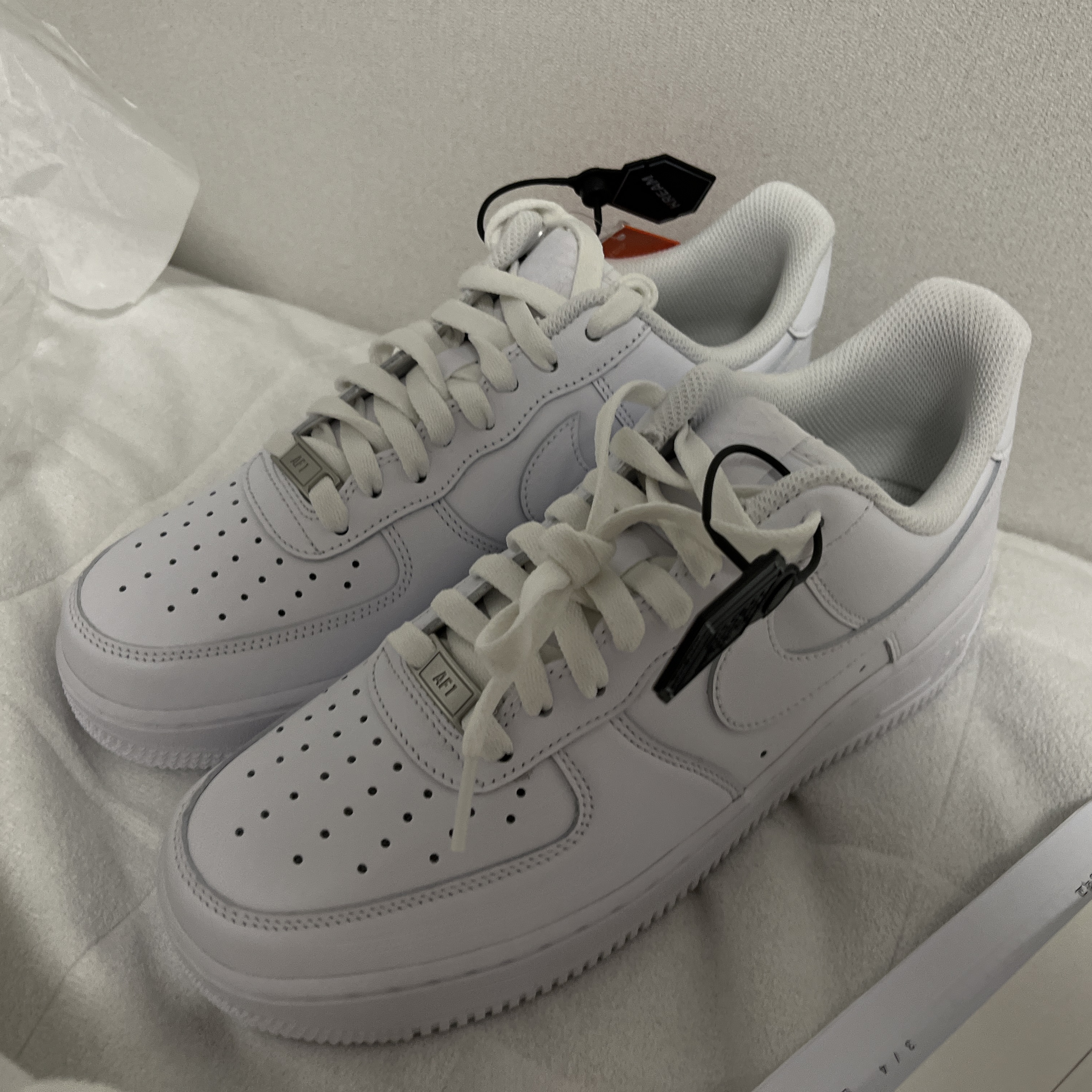 Nike Air Force 1 '07 Low White 착용 스타일