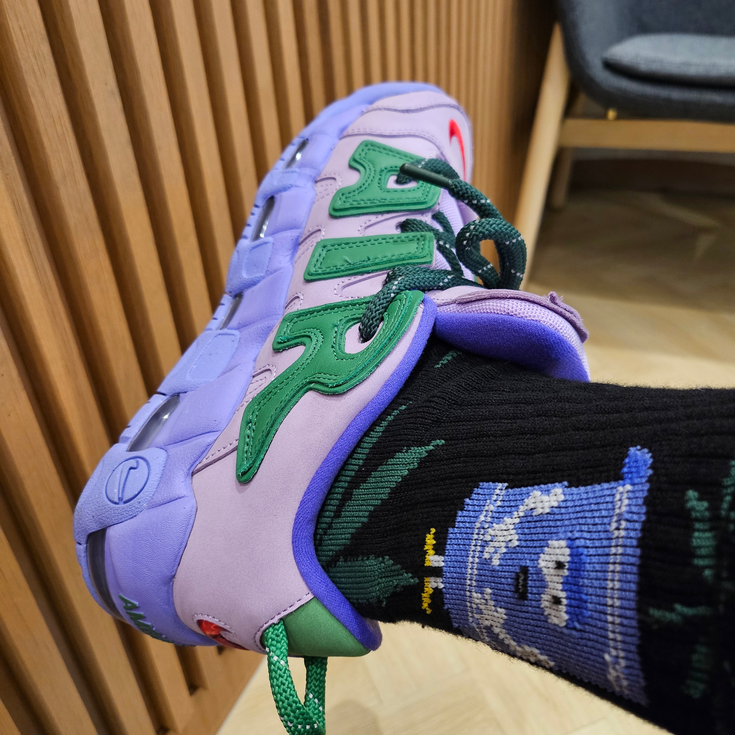 Nike x Ambush Air More Uptempo Low Lilac and Apple Green 착용 스타일 - 2