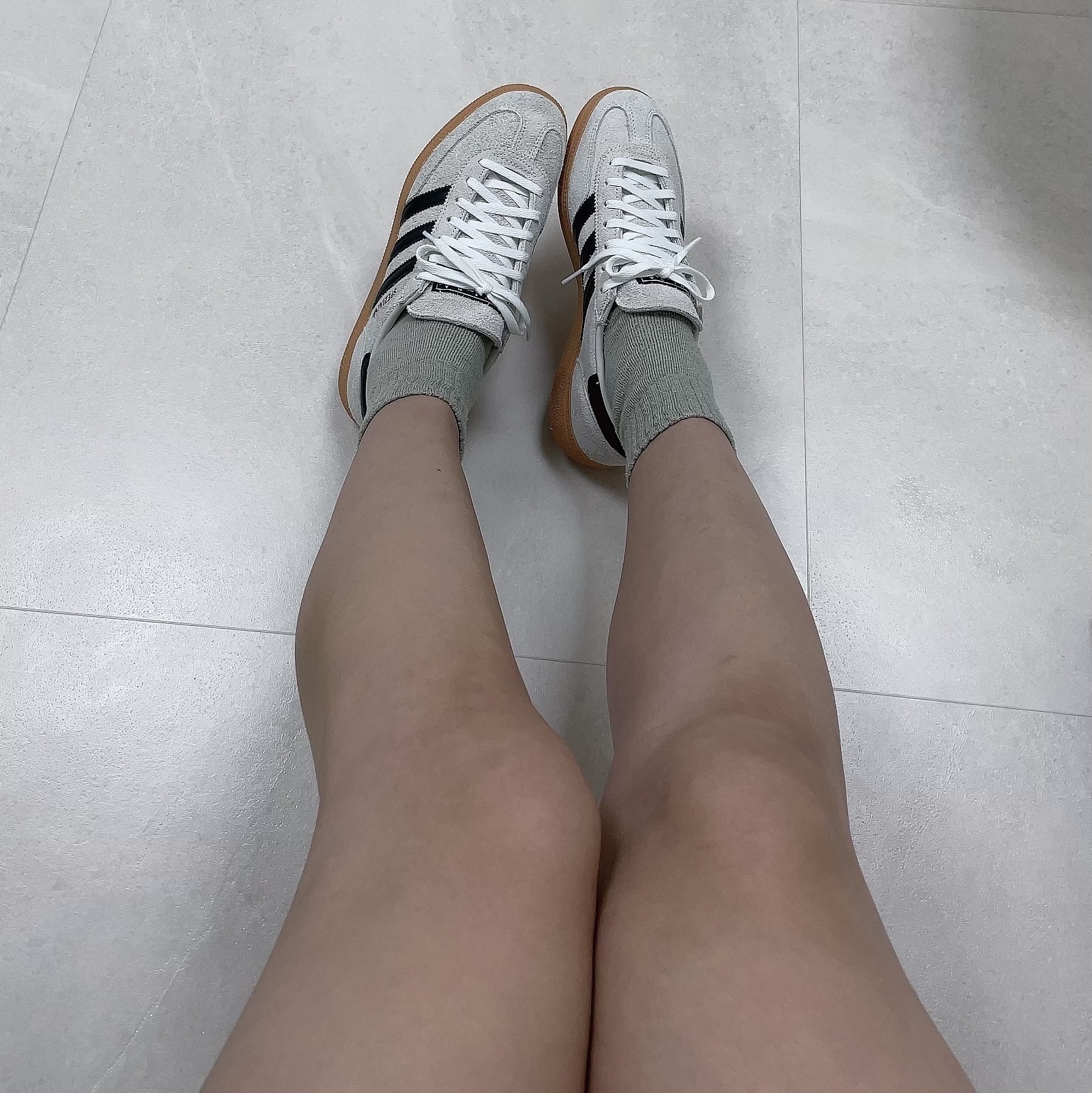 (W) Adidas Spezial Handball Aluminium Core Black 착용 스타일