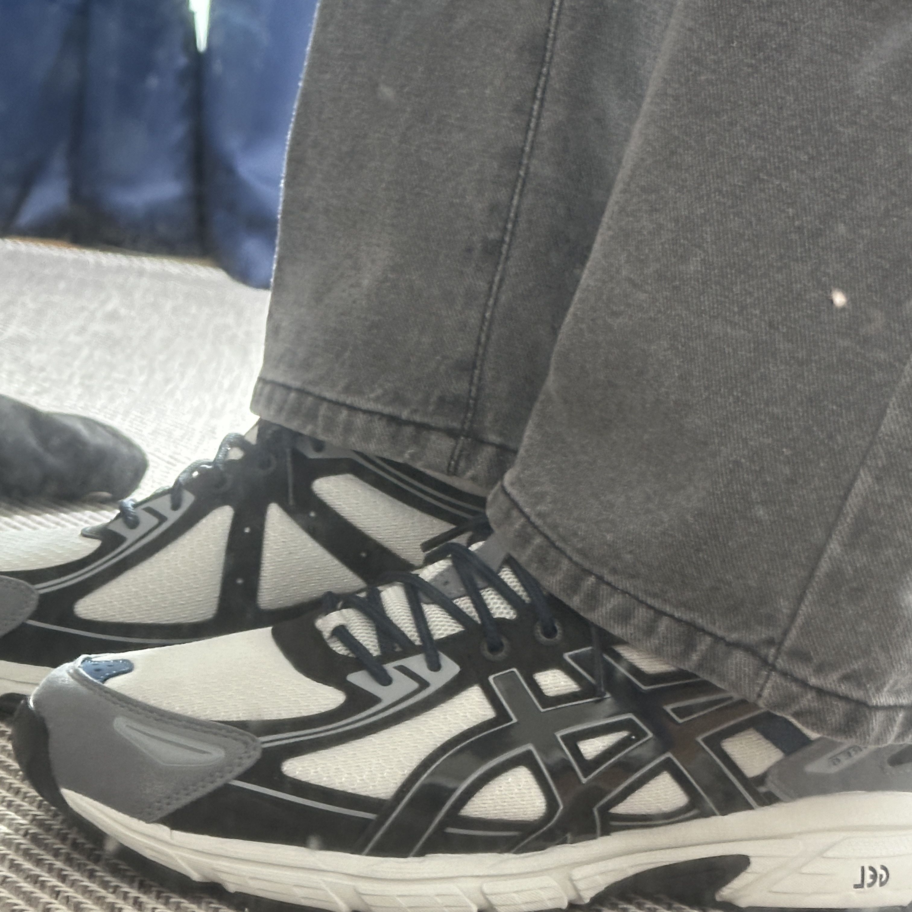 Asics Gel-Venture 6 SPS Glacier Grey 착용 스타일 - 1