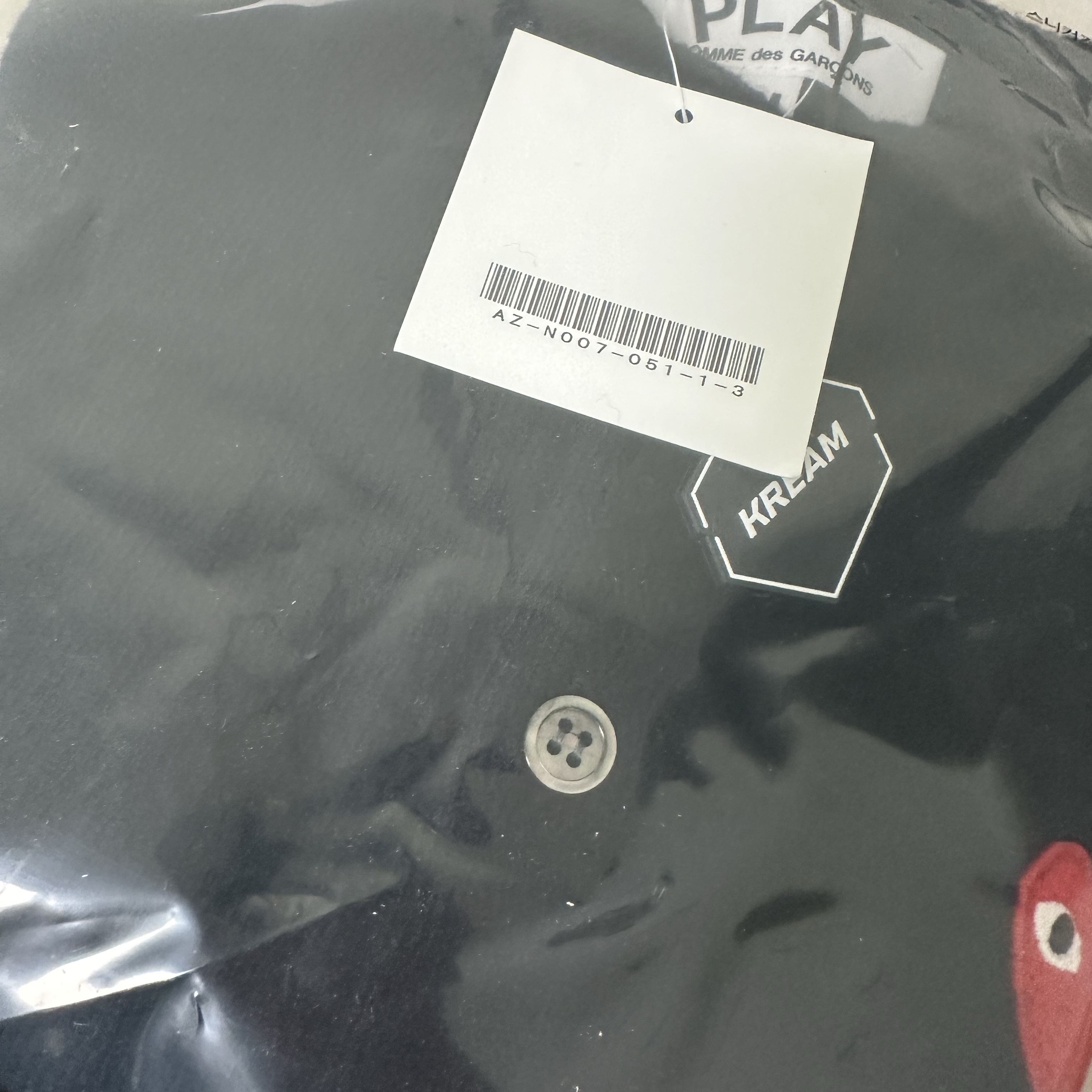 (W) Play Comme des Garcons Red Heart Knit Cardigan Black 착용 스타일 - 3