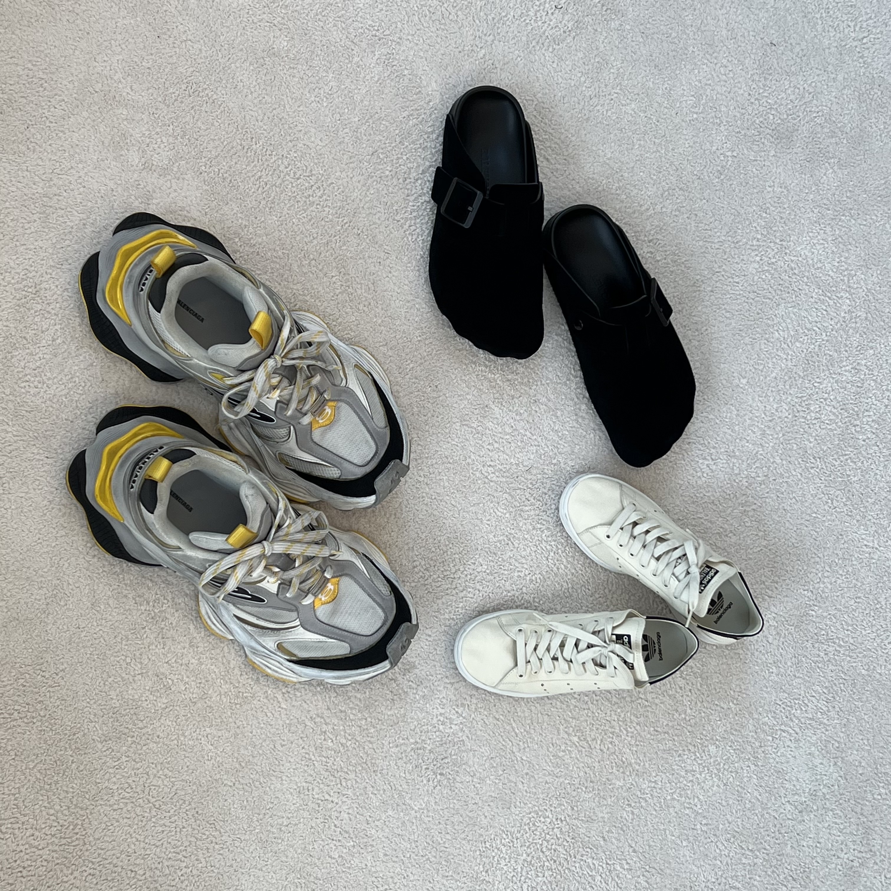 Balenciaga Cargo Sneakers Grey Black Yellow, (W) Balenciaga x Adidas Stan Smith Off White 착용 스타일