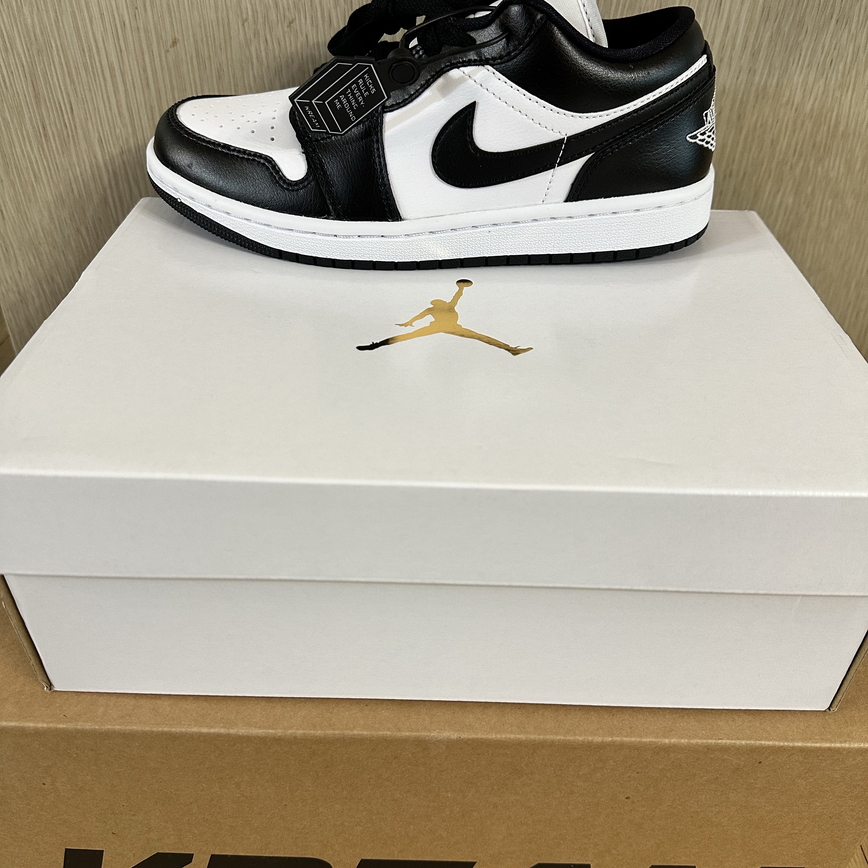 (W) Jordan 1 Low Black and White 착용 스타일