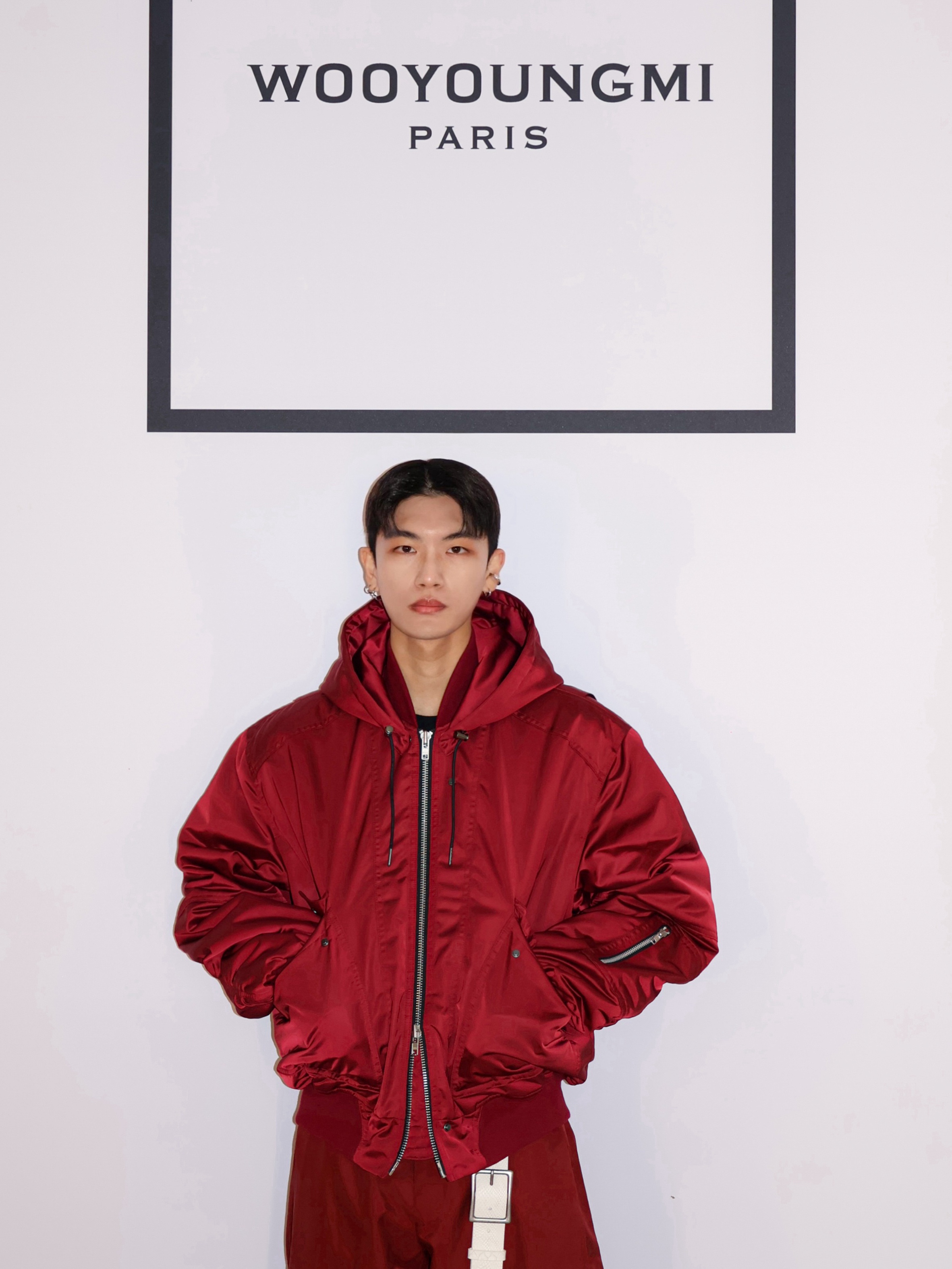 Haleine Stud & Carpenter Baggy Pants Burgundy 착용 스타일 - 3
