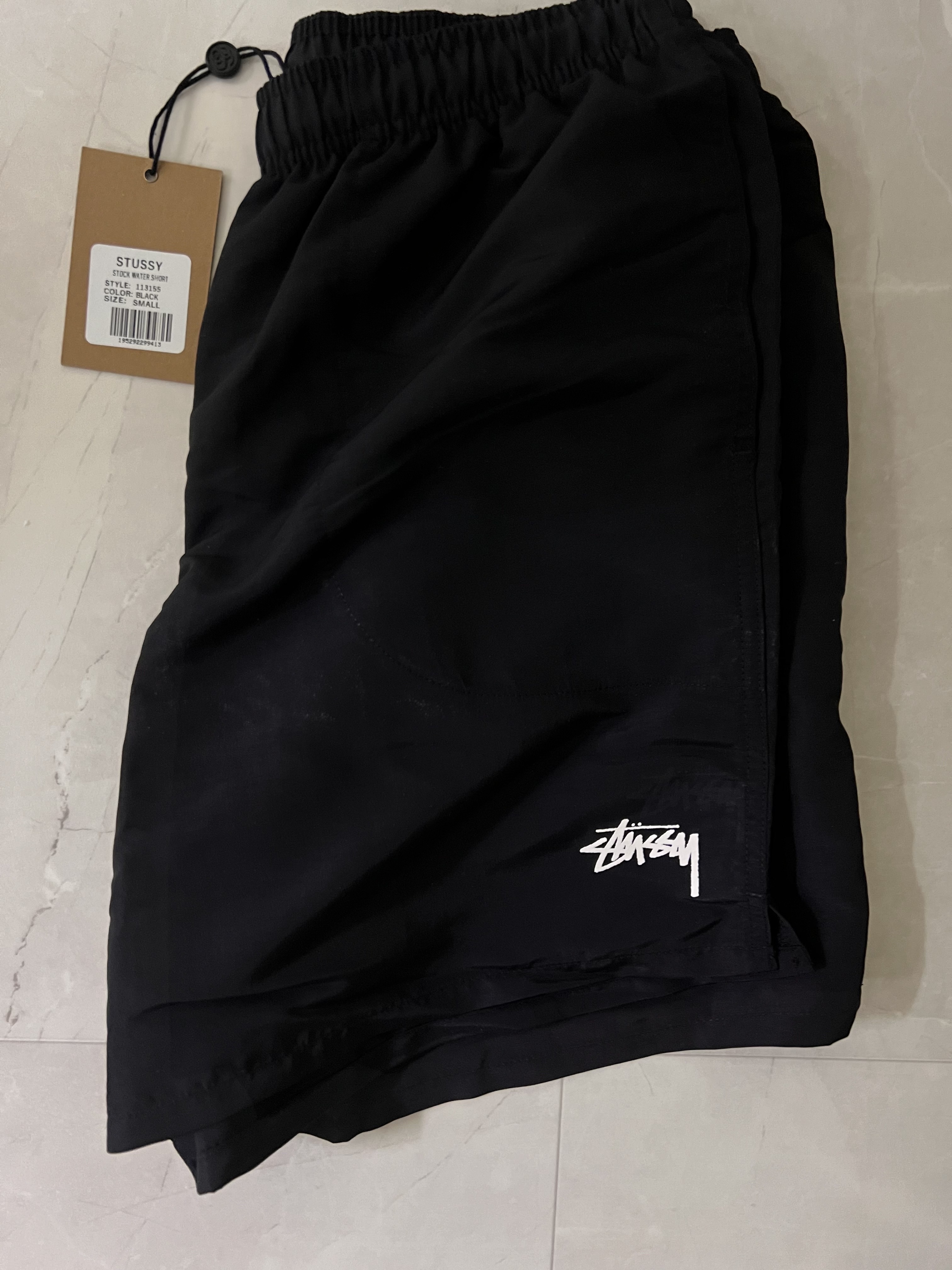 Stussy Stock Water Shorts Black 착용 스타일