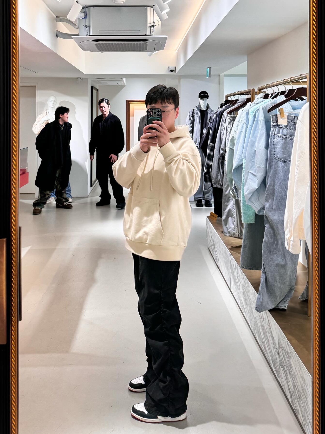 Wooyoungmi Flower Print Hoodie Ivory - 23SS, Jordan 1 Retro High OG Black Toe 2016 착용 스타일 - 2