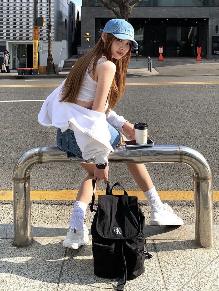 Calvin Klein CKJ City Nylon Backpack Black 착용 스타일 - 1