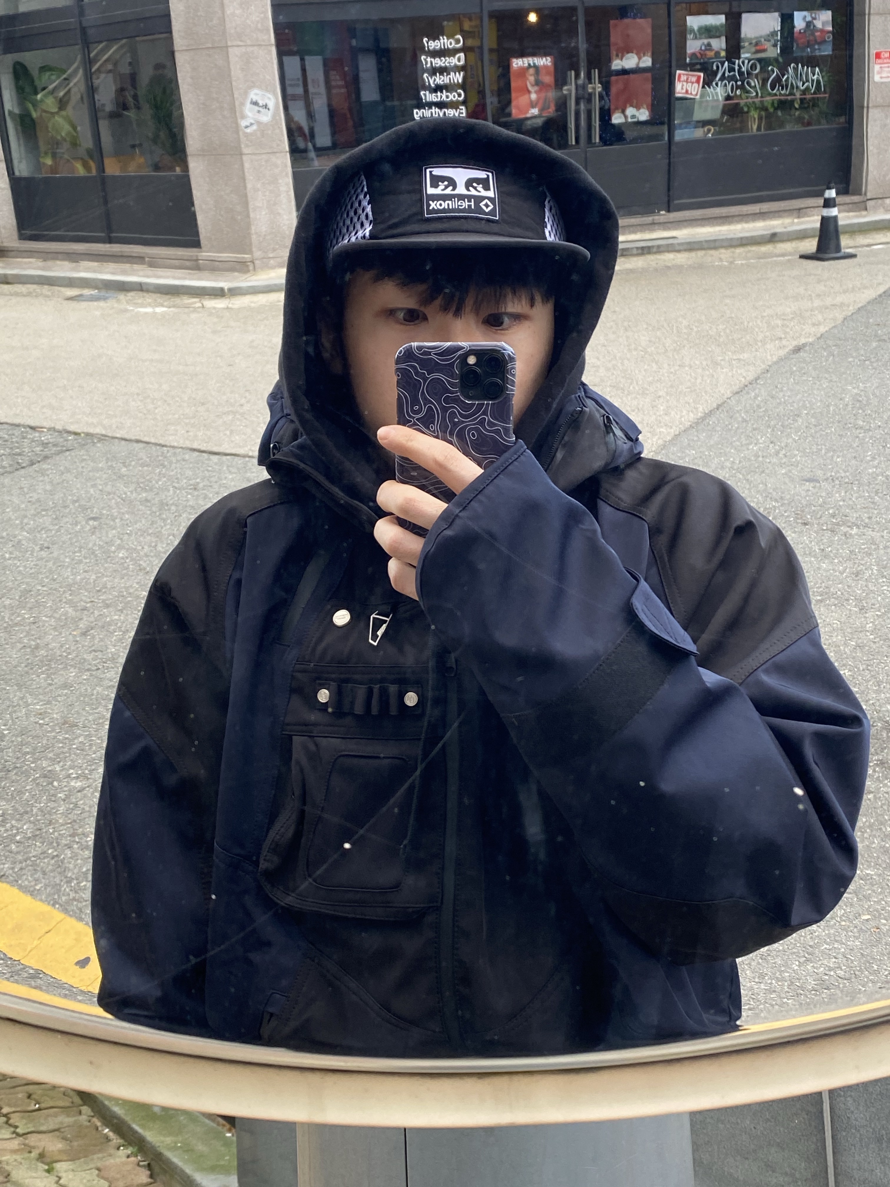 Undermycar Kame Multi Zip Turtle Shell Parka After Midnight - 22FW, Helinox x Obey Camp Cap Black 착용 스타일